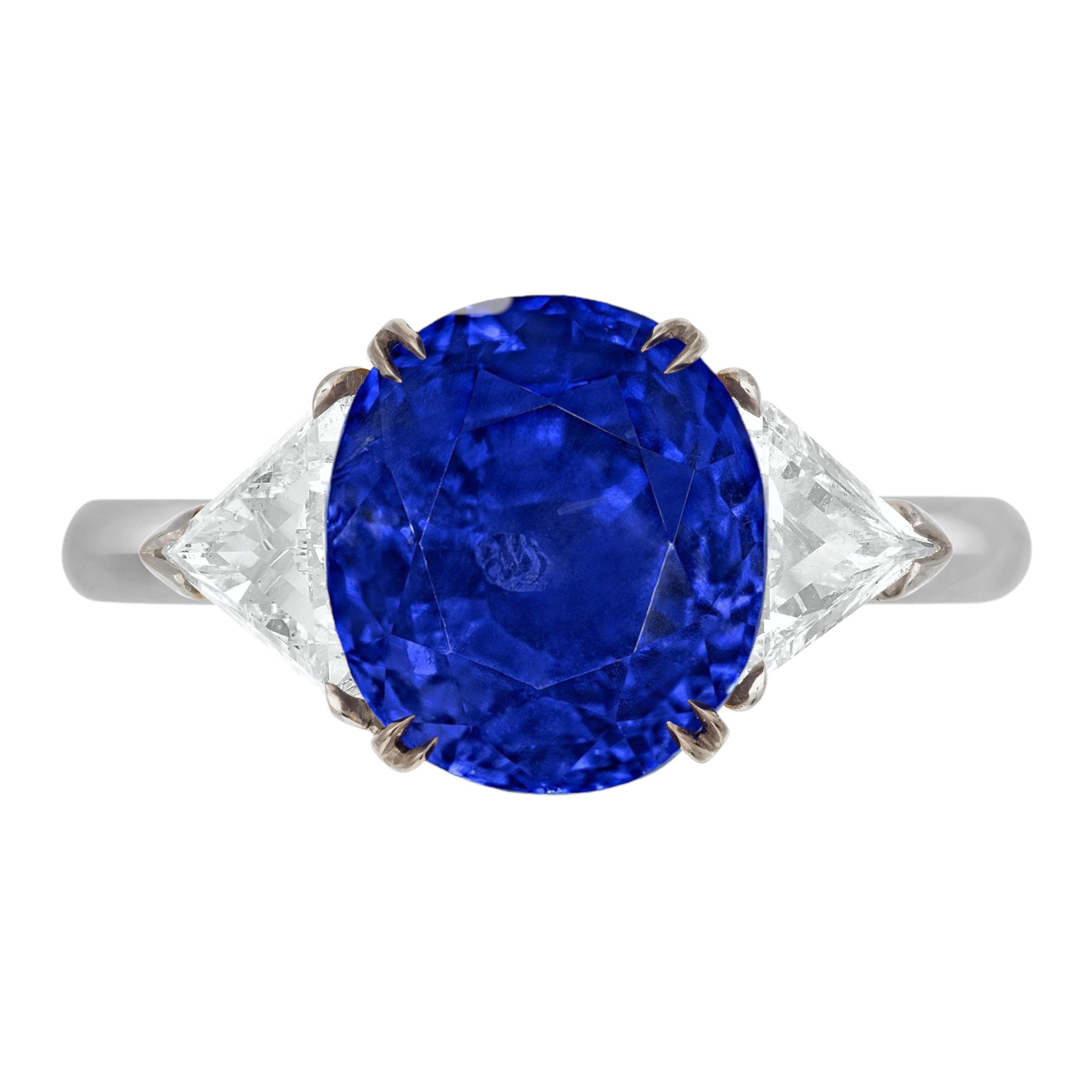 Important Gubelin SSEF AGL Certified 5.70 Carat Kashmir Blue Sapphire Ring