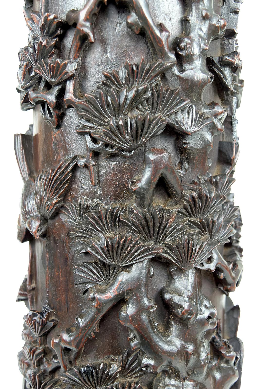 Important high pedestal table/ column in carved wood, circa 1880, Indochina For Sale 5