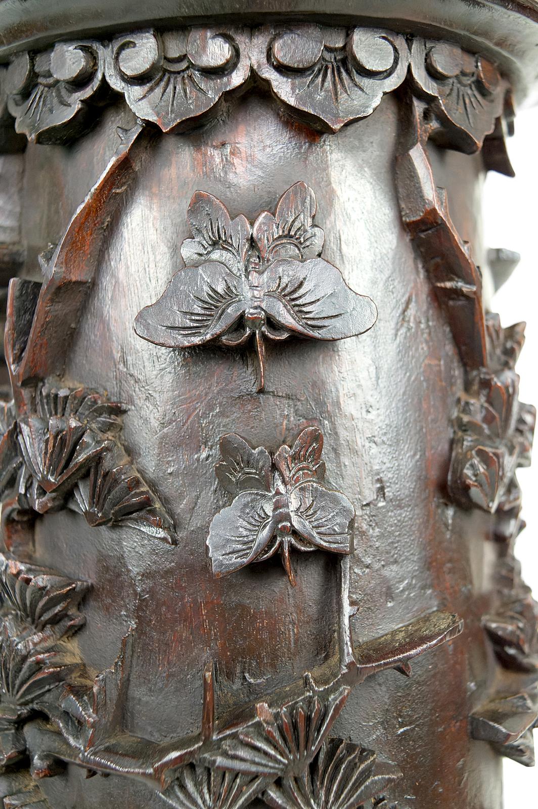 Important guéridon/ colonne en bois sculpté, vers 1880, Indochine en vente 11