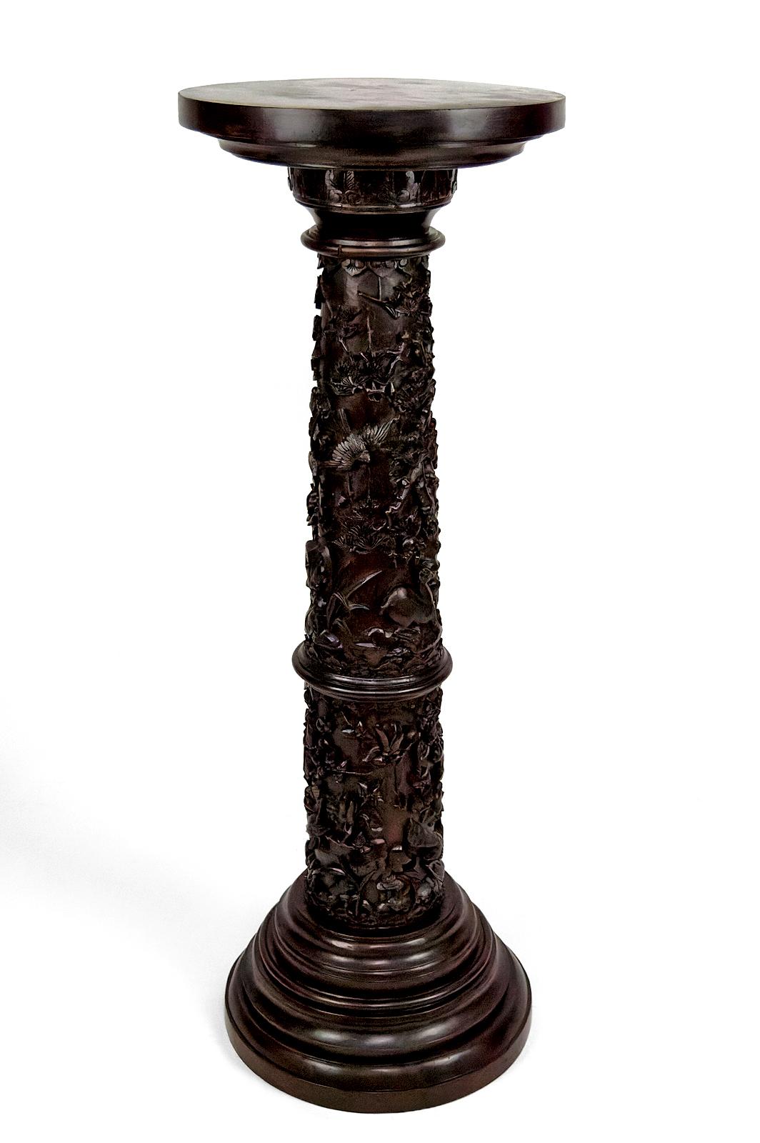 Vietnamese Important high pedestal table/ column in carved wood, circa 1880, Indochina For Sale