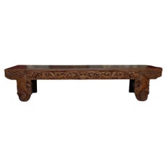 Important Indonesian bench in carved wood, Early 20th century