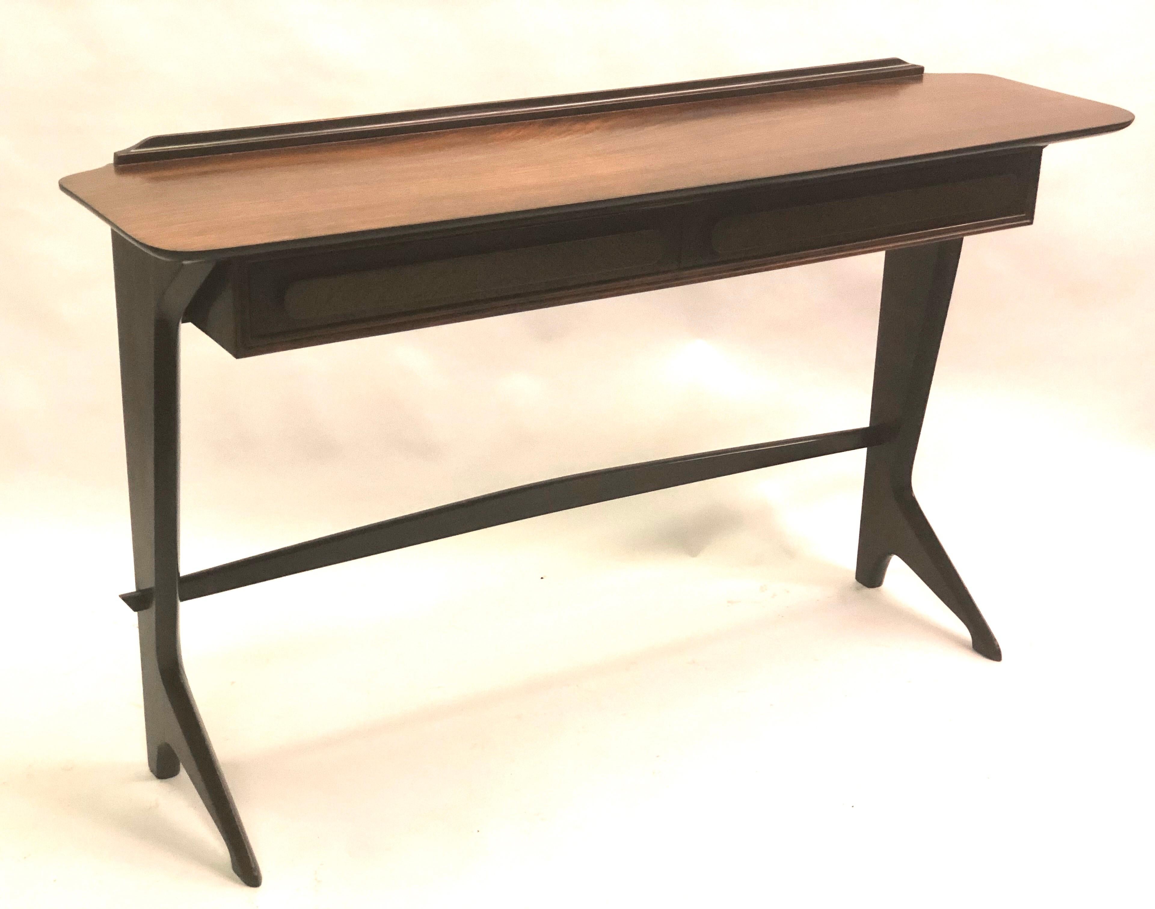 Rare and Important Italian Mid-Century Modern Rosewood Console by Ico Parisi In Good Condition In New York, NY