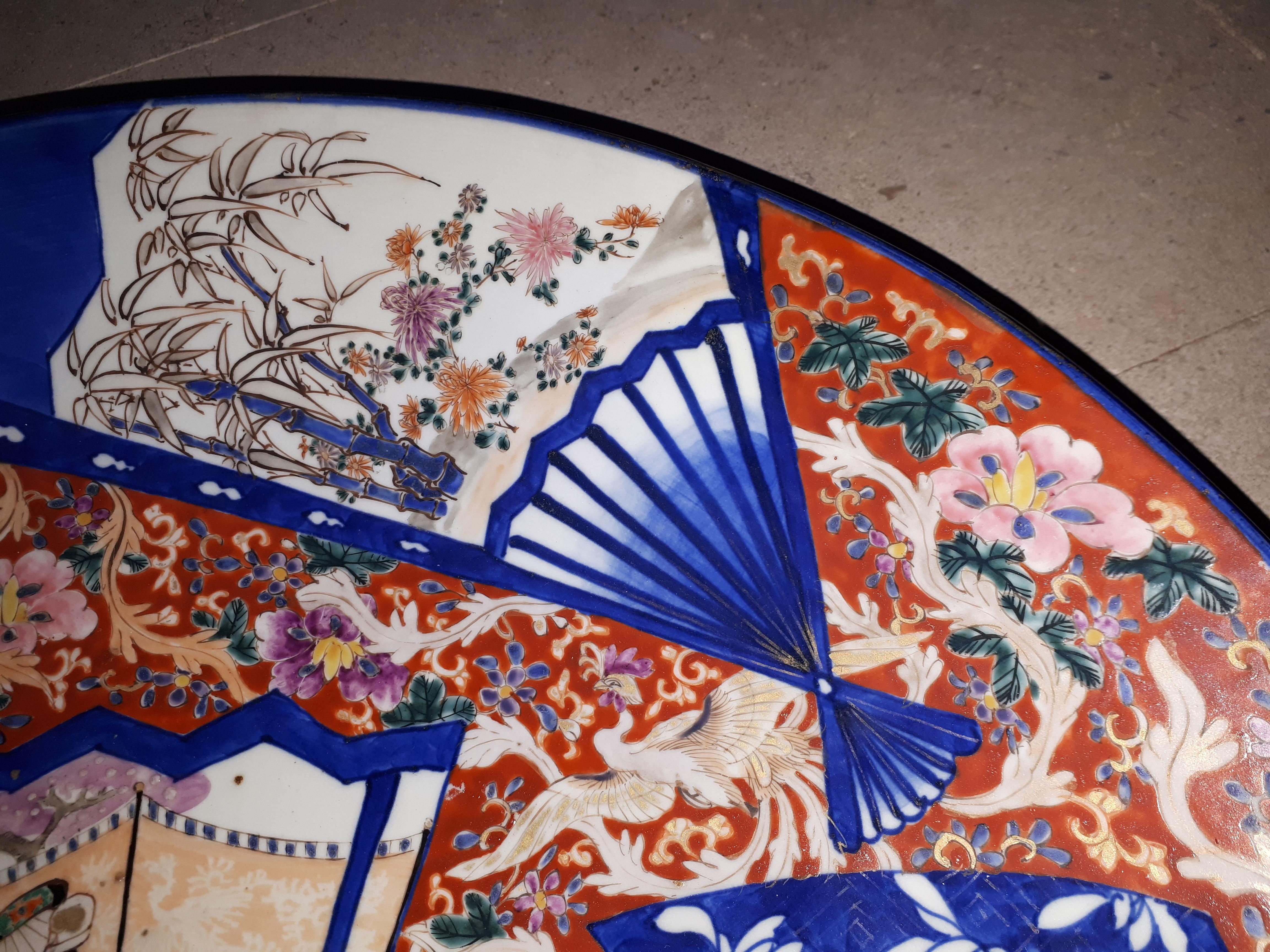 Important Japanese Arita (Imari) Porcelain Dish, Japan Edo Period For Sale 4