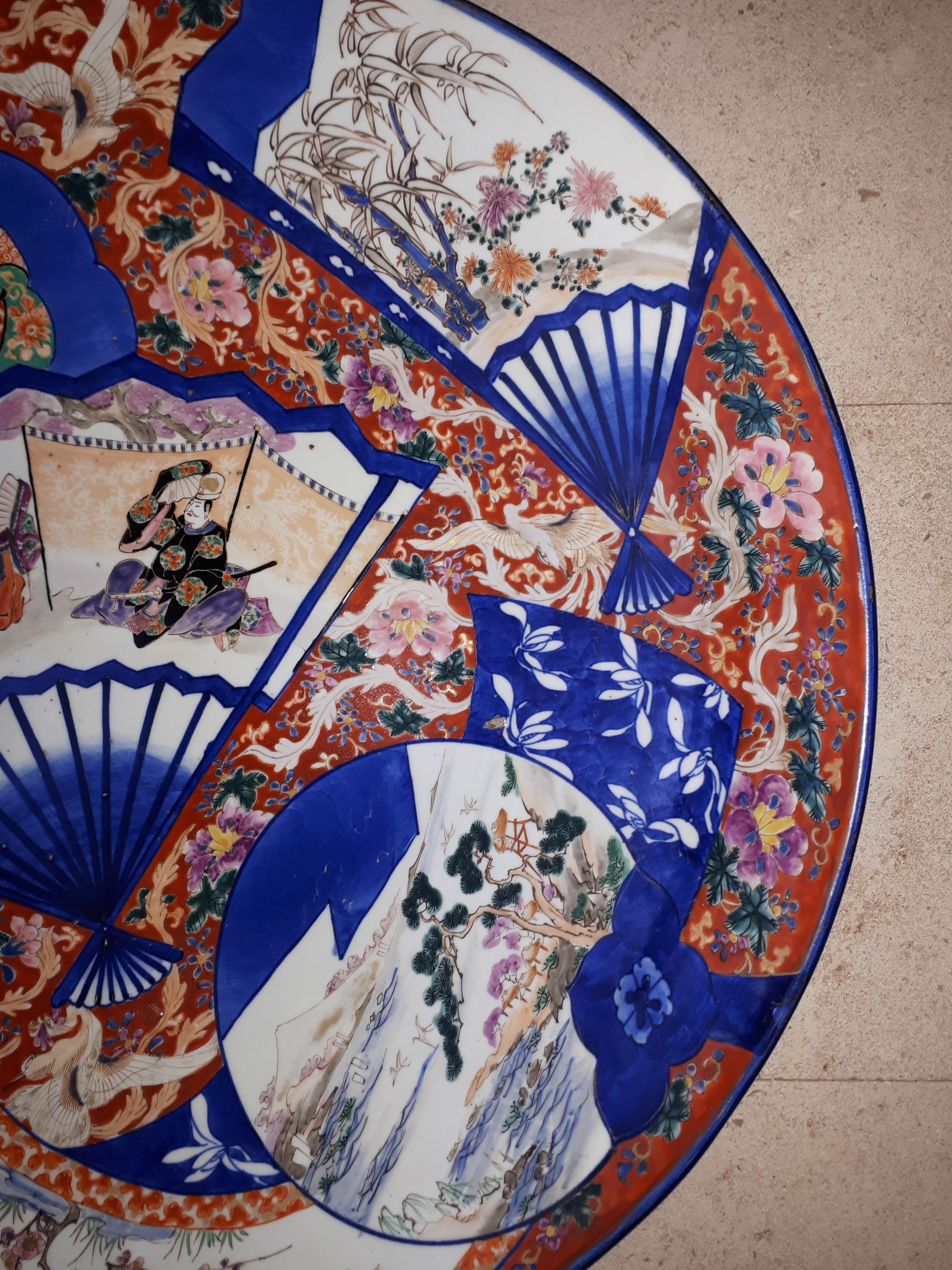 Enameled Important Japanese Arita (Imari) Porcelain Dish, Japan Edo Period For Sale