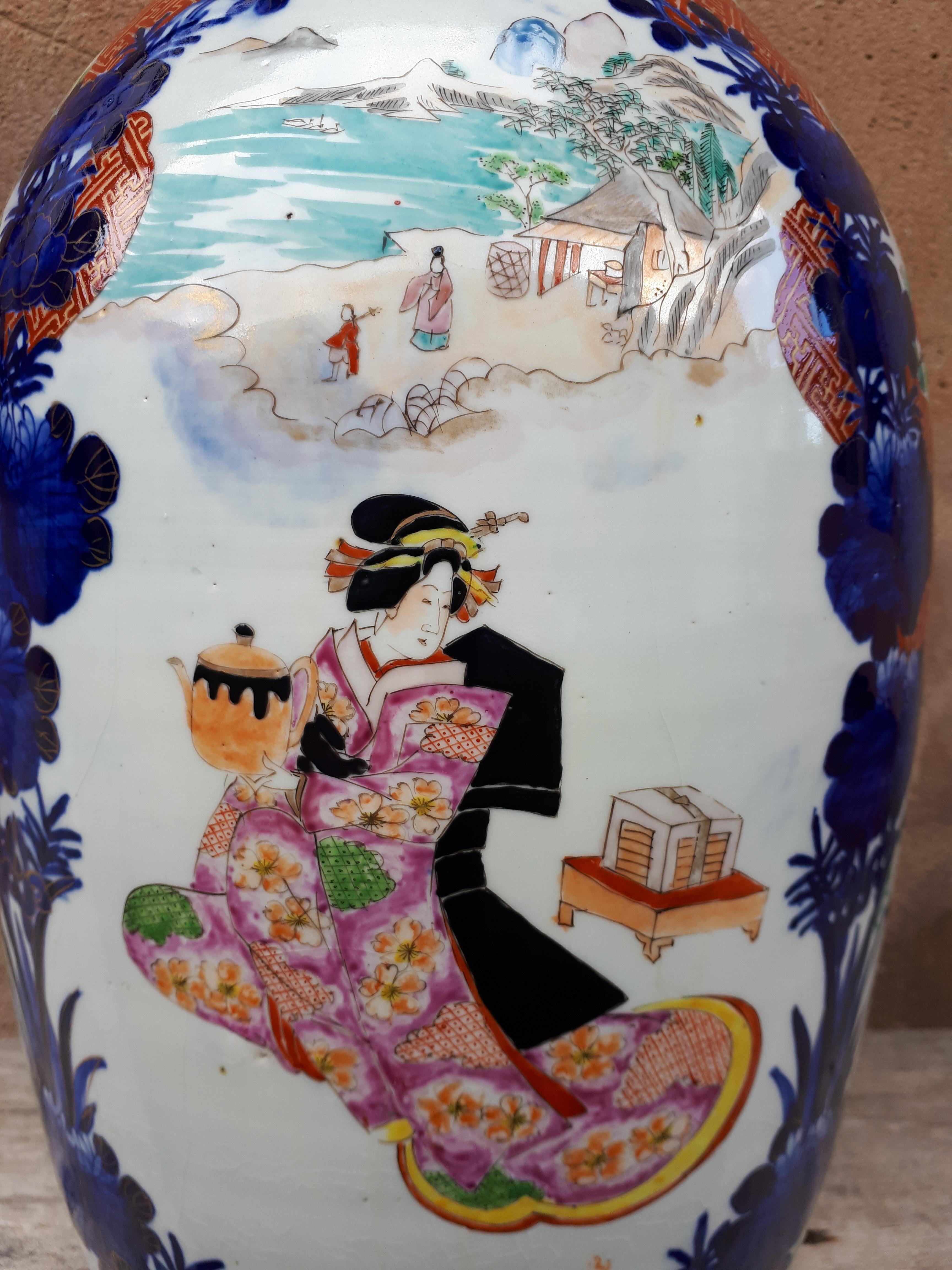 Important Japanese Arita Porcelain Vase With Imari Decor, Japan Nineteenth For Sale 3