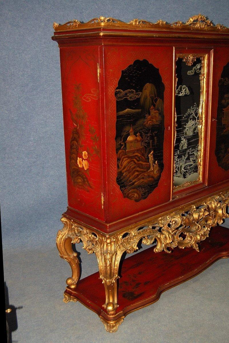 Lacquered Important Japanese Cabinet For Sale