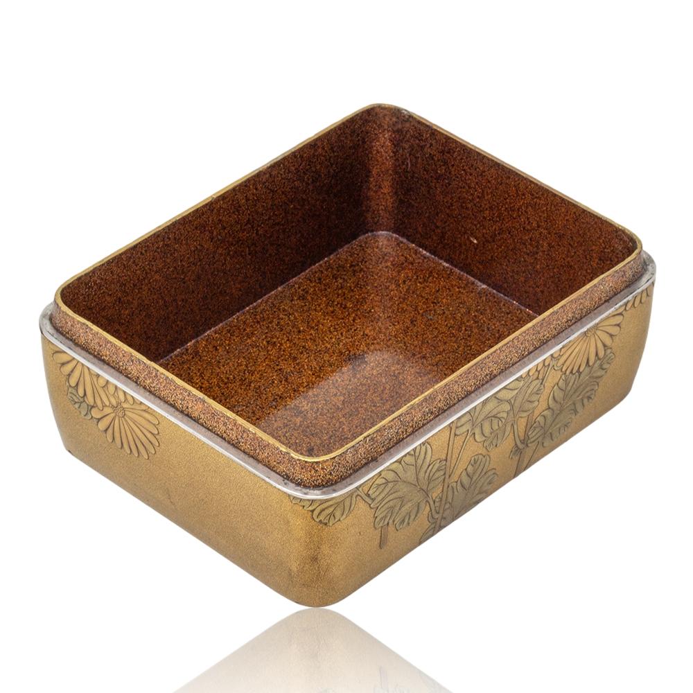 Important Japanese Lacquer Presentation Box Gifted by Japanese President to RAF For Sale 12
