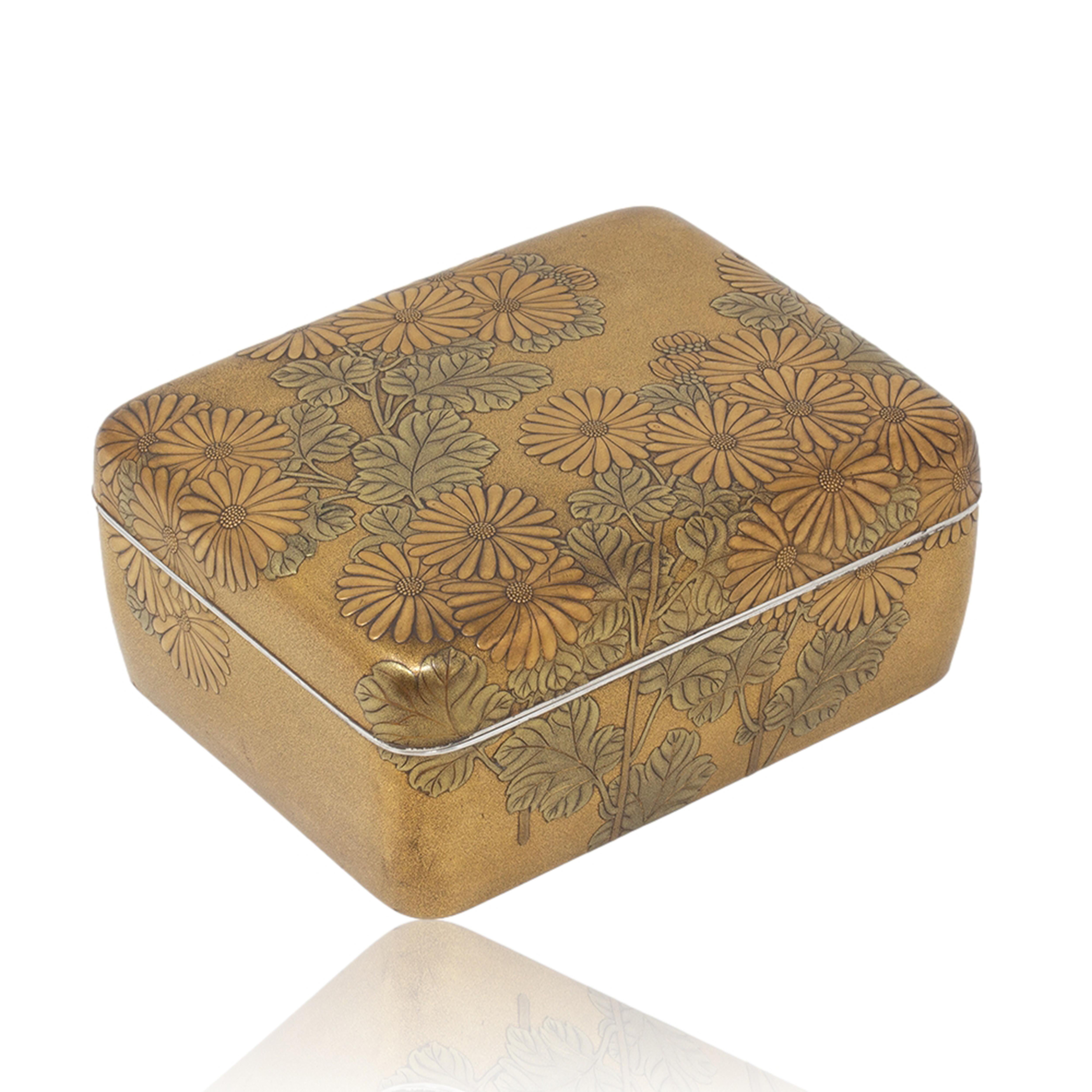 Important Japanese Lacquer Presentation Box Gifted by Japanese President to RAF For Sale 14