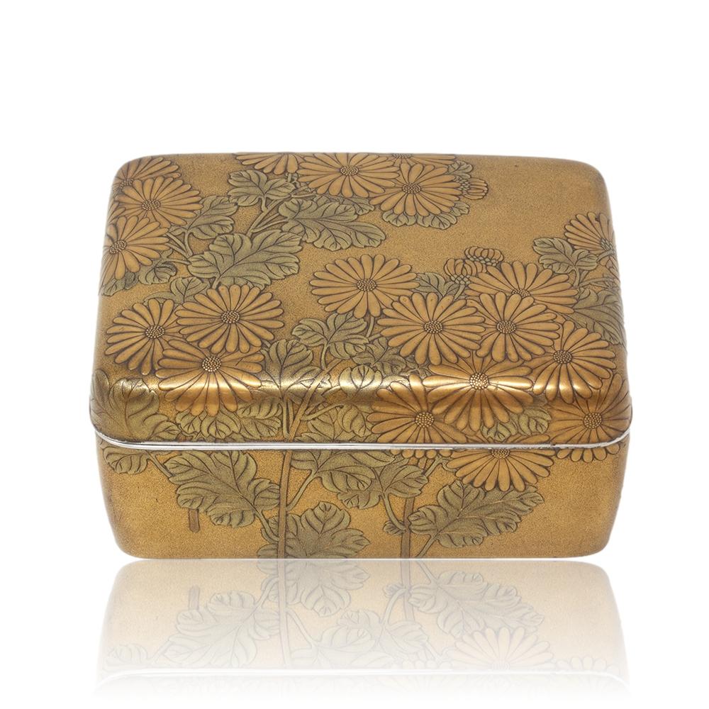 Hand-Crafted Important Japanese Lacquer Presentation Box Gifted by Japanese President to RAF For Sale