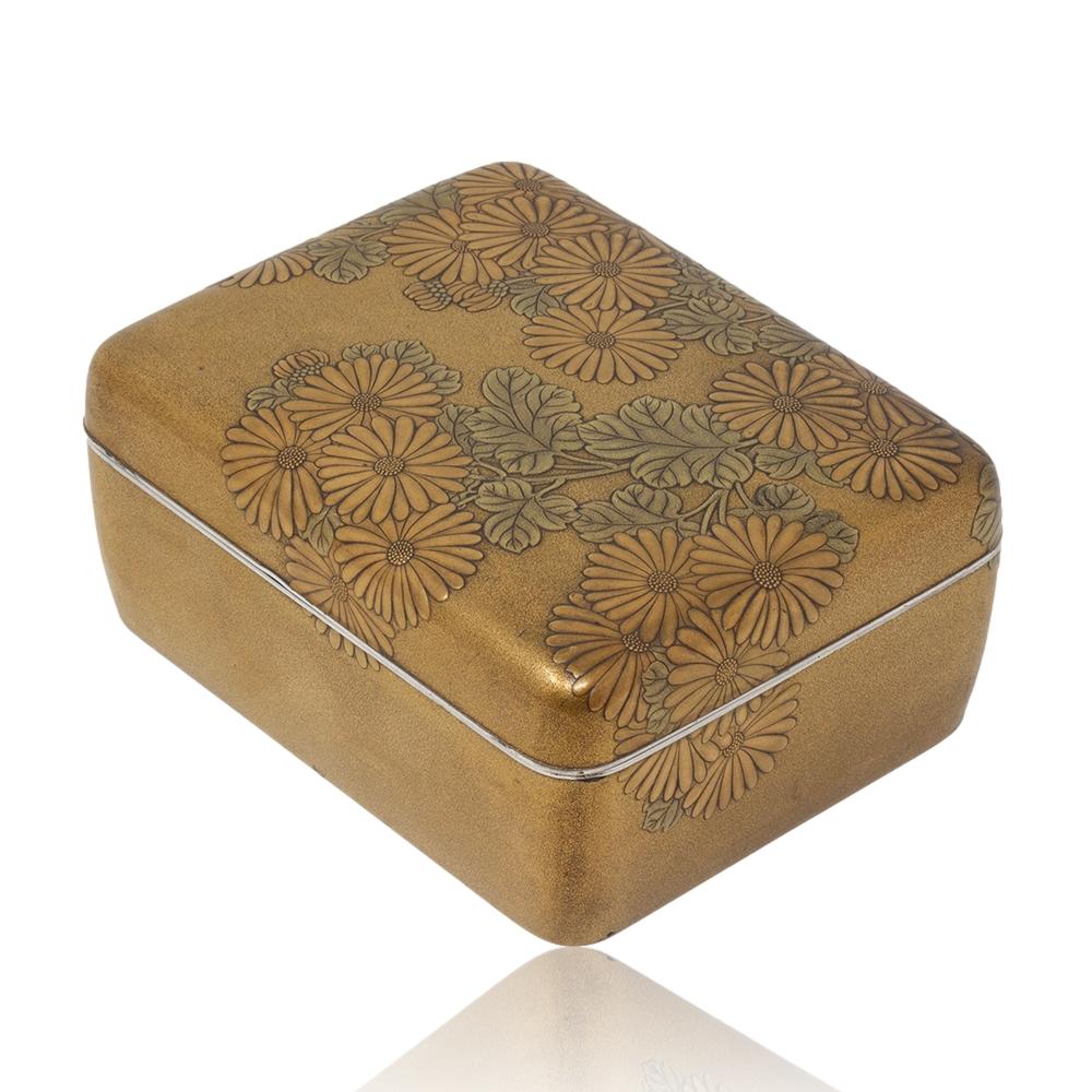 Important Japanese Lacquer Presentation Box Gifted by Japanese President to RAF For Sale 3
