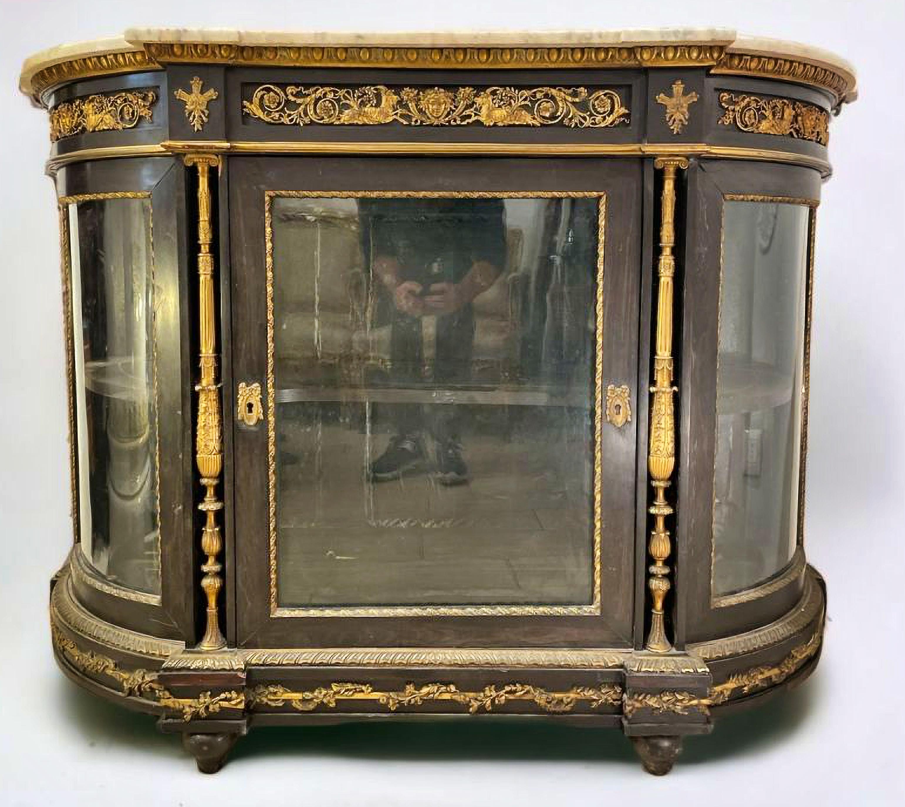 Important buffet Jeune Belfort (1813), France, Napoléon III 19e siècle Bon état - En vente à Madrid, ES