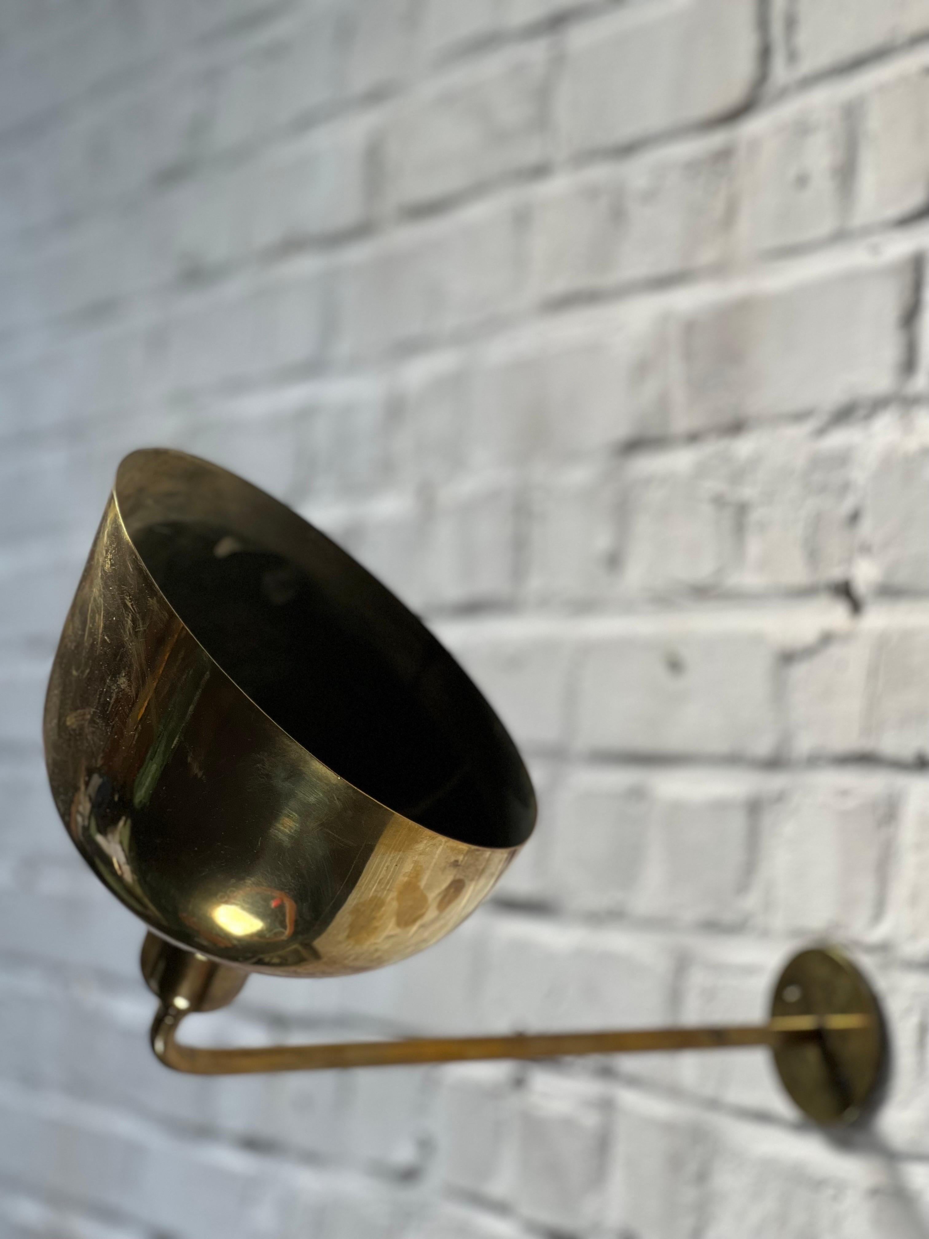 Important Kaj Gottlob brass one arm wall lamp, Fog Morup Denmark 1930's For Sale 2