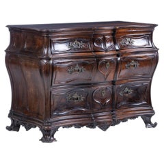 Important King Jose style chest of drawers in Noble Wood - 18th century