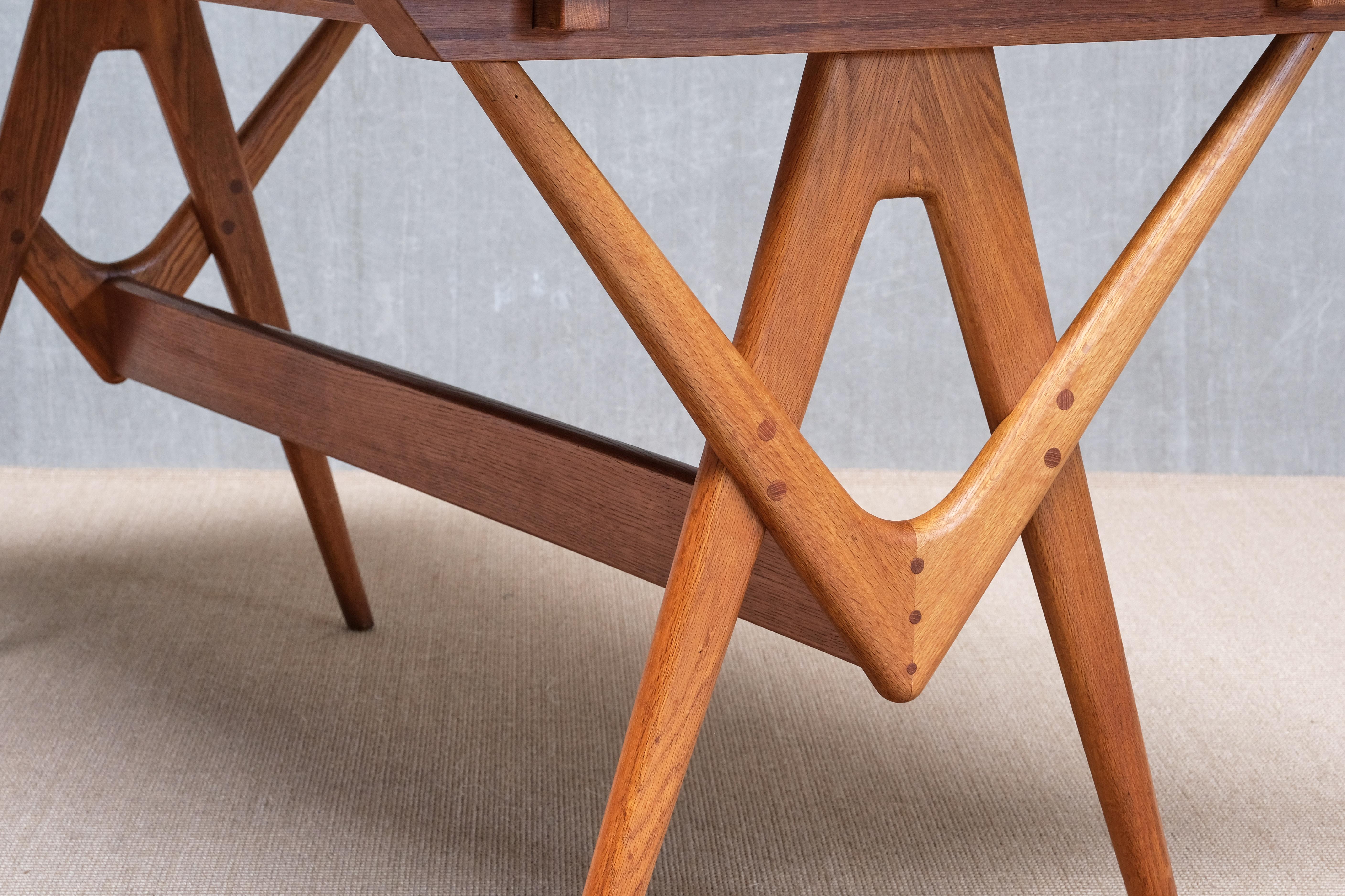 Important Knud Mortensen Extendable Dining Table in Oak and Teak, Denmark, 1955 For Sale 6