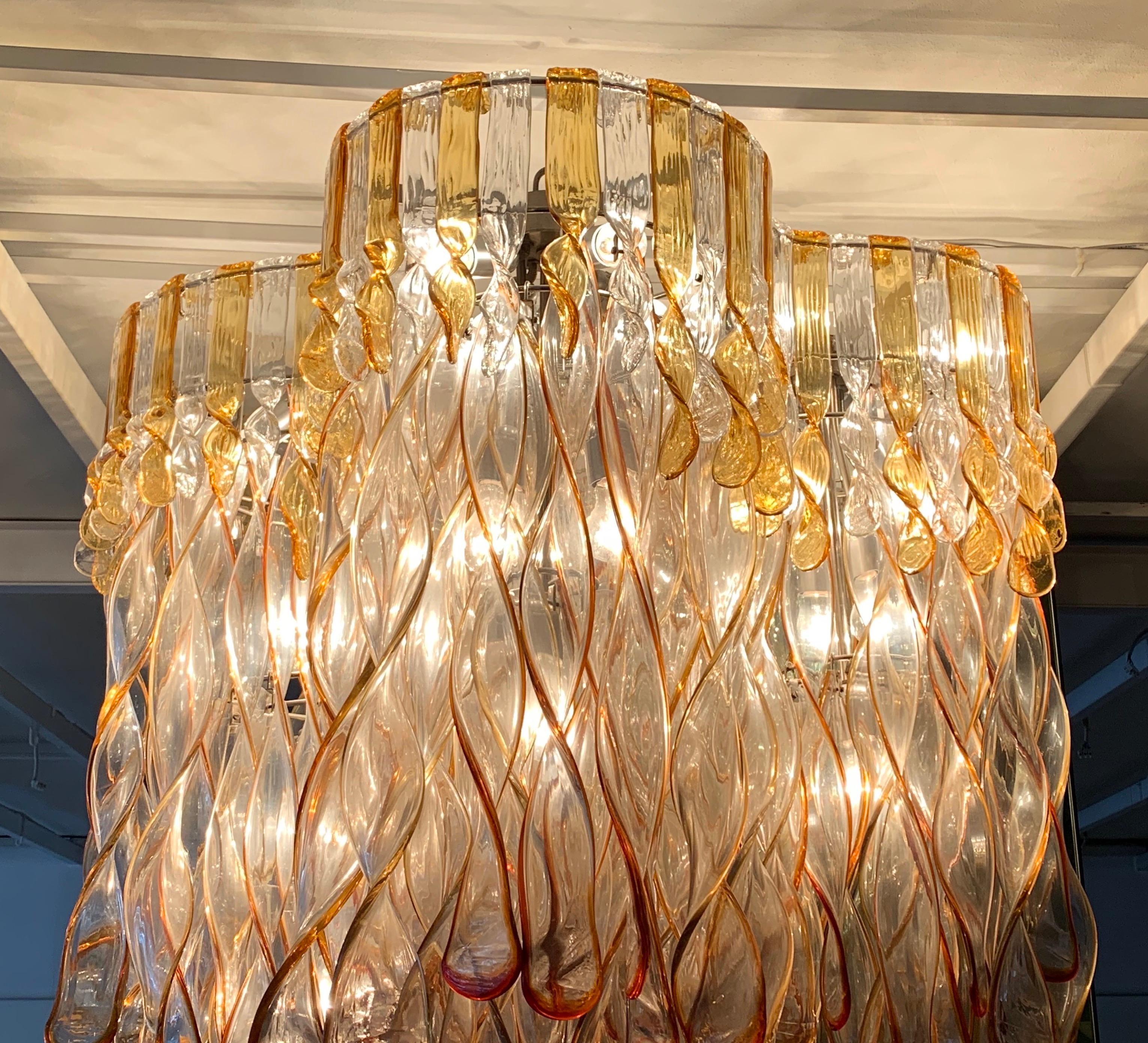 Modern Important Large Chandelier Elica Model  by Aureliano Toso Murano 1960 - 70 For Sale