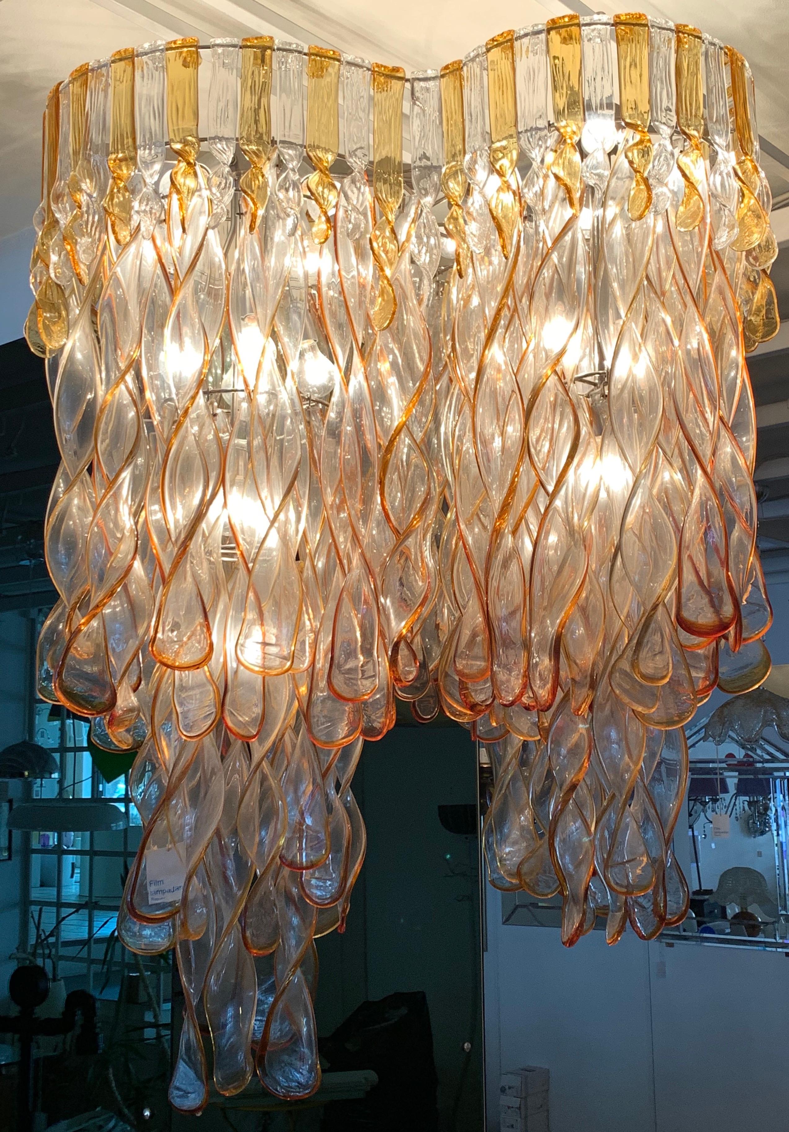 Mid-20th Century Important Large Chandelier Elica Model  by Aureliano Toso Murano 1960 - 70 For Sale