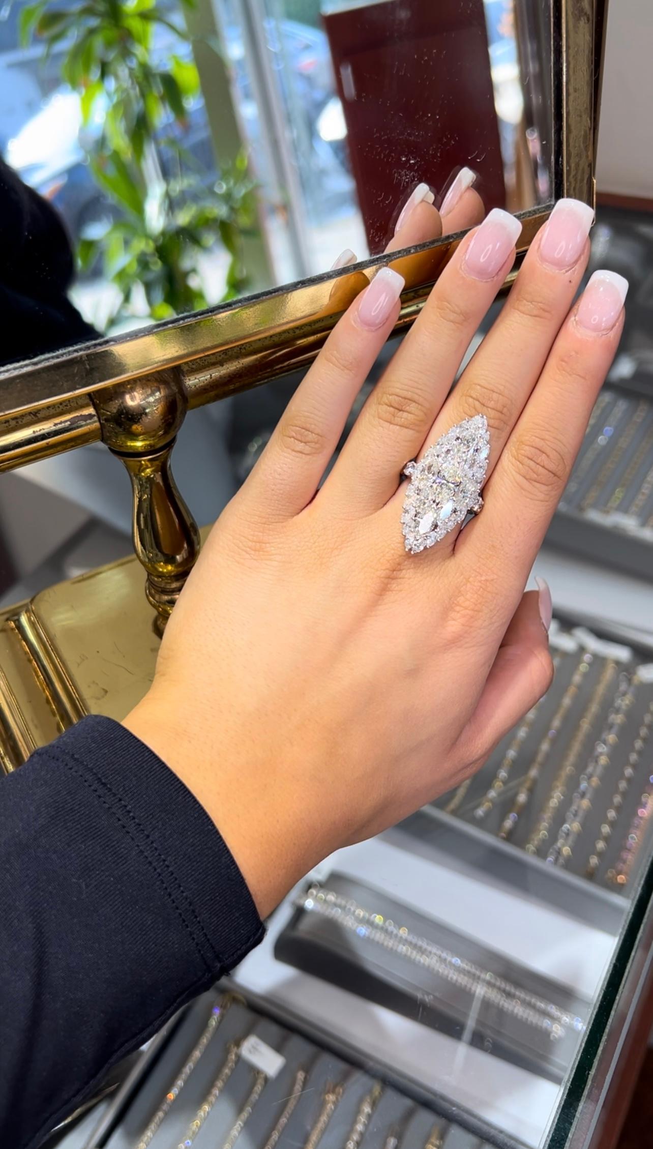 Important Large Marquise Shape 10.00ct Total Solitaire Diamond Cocktail Ring For Sale 4