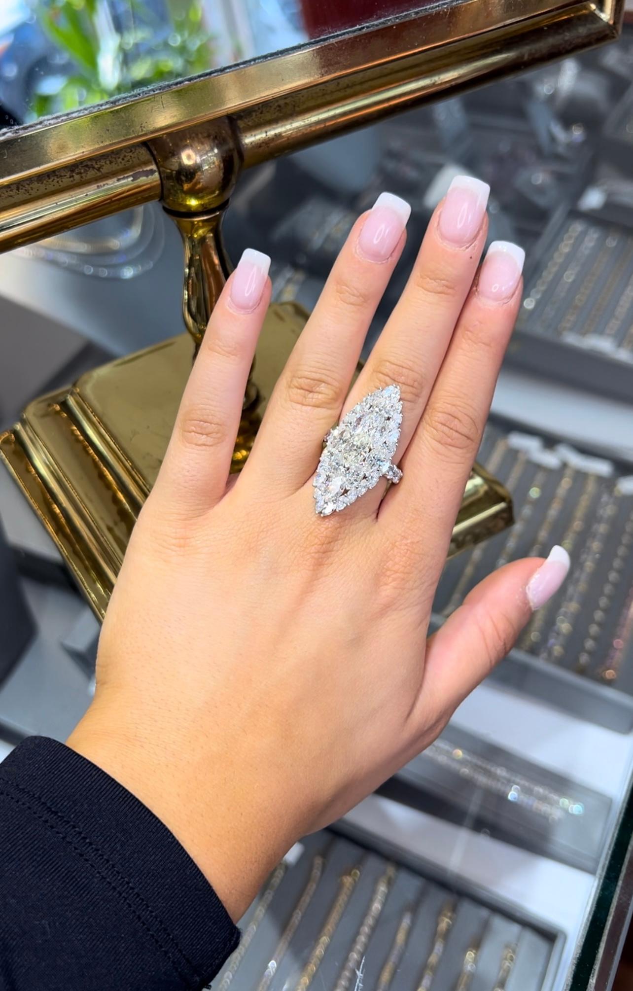 Contemporary Important Large Marquise Shape 10.00ct Total Solitaire Diamond Cocktail Ring For Sale