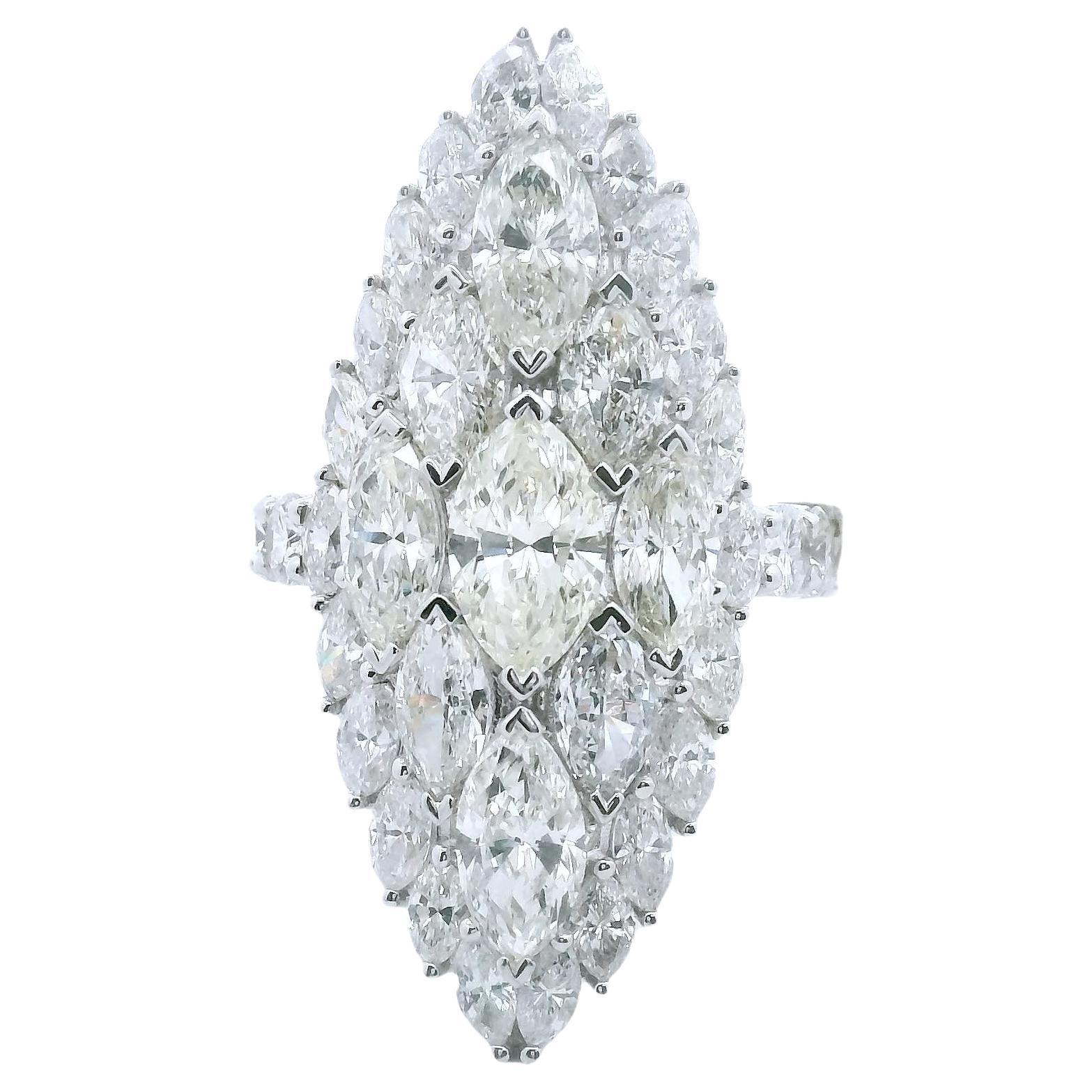 Important Large Marquise Shape 10.00ct Total Solitaire Diamond Cocktail Ring For Sale