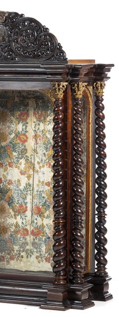 IMPORTANT LARGE PORTUGUESE ORATORY 17th Century