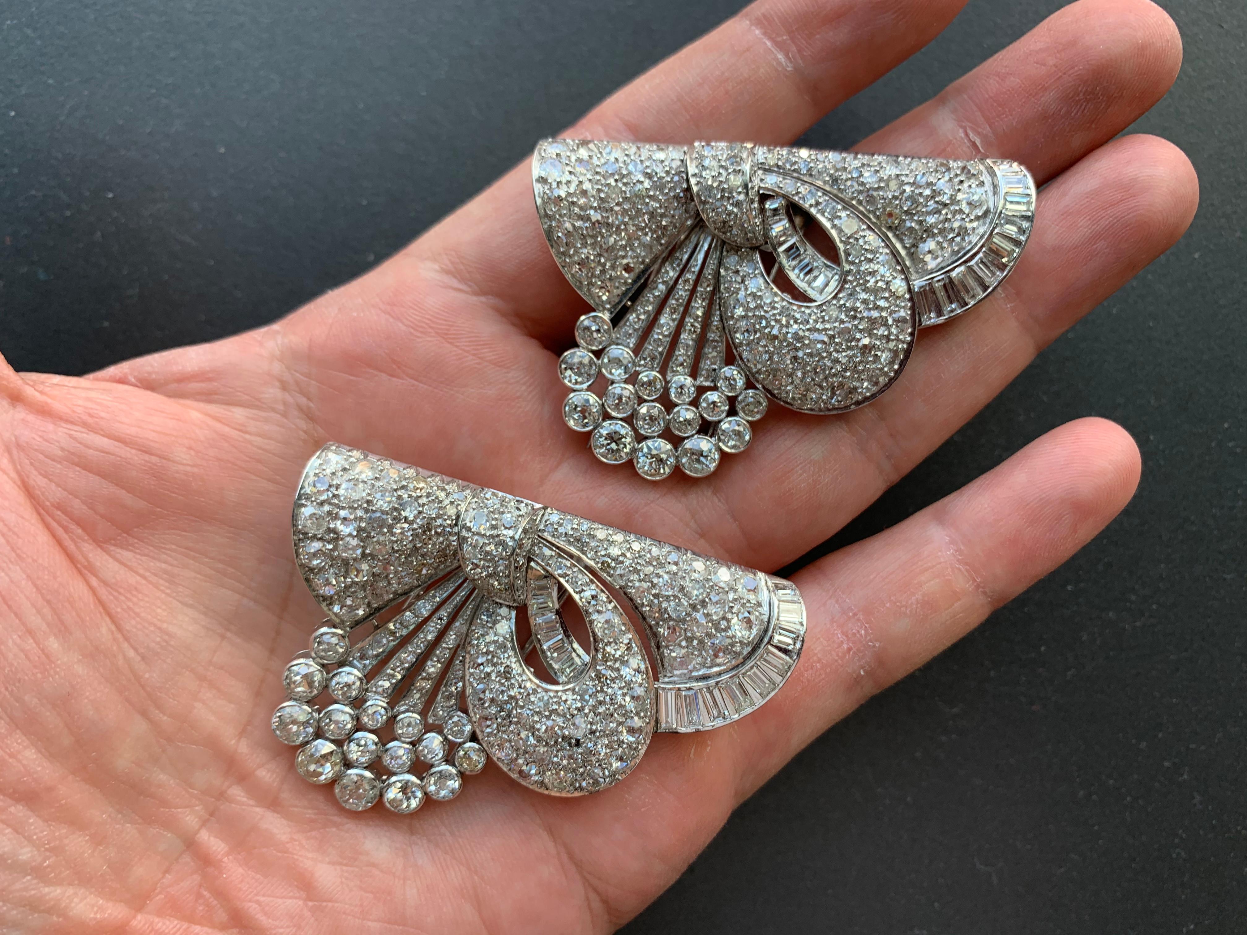 Important Large Size Art Deco Diamond Double Clip Brooch For Sale 1