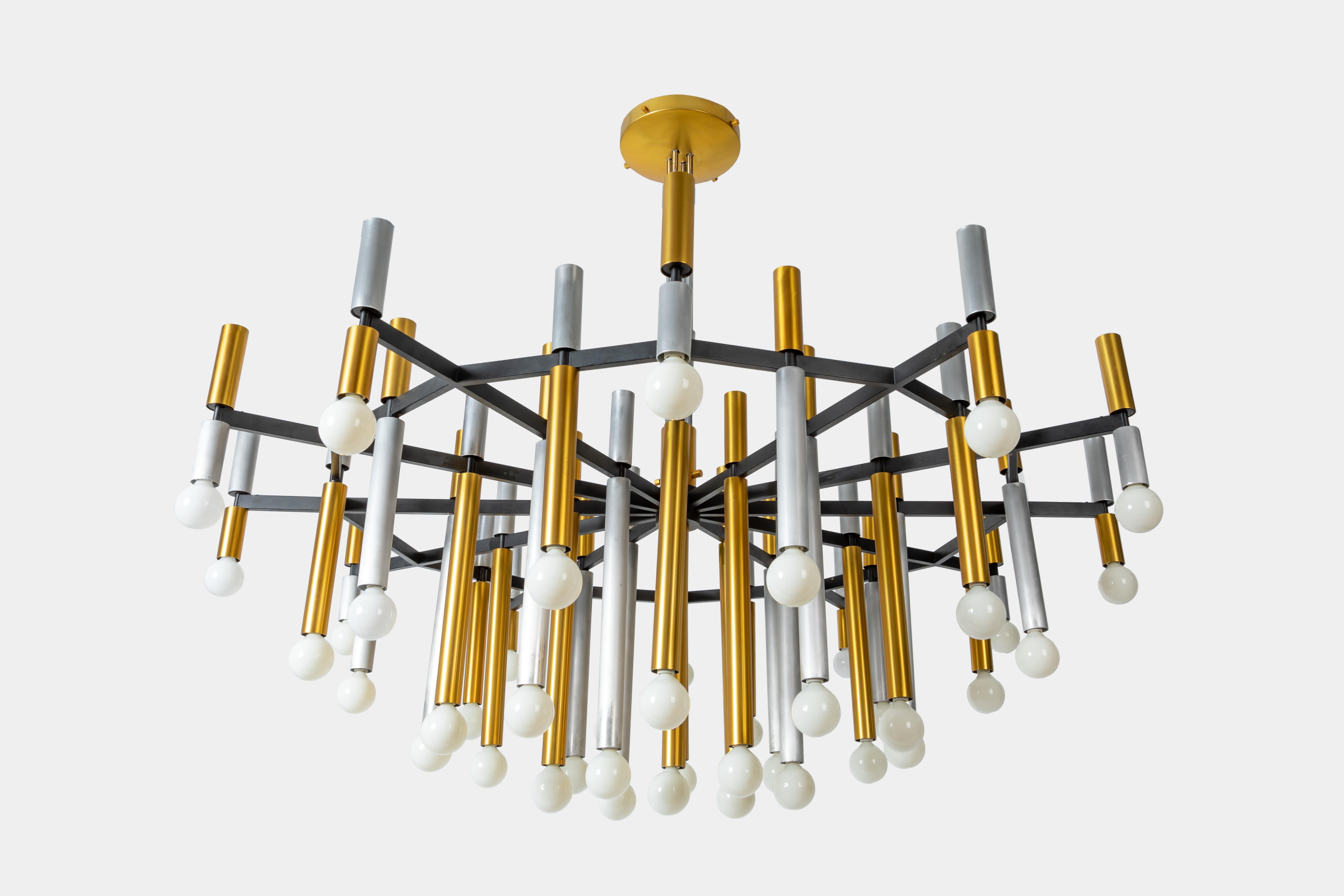 Italian Important Large Stilnovo Chandelier Model 1155/43 For Sale