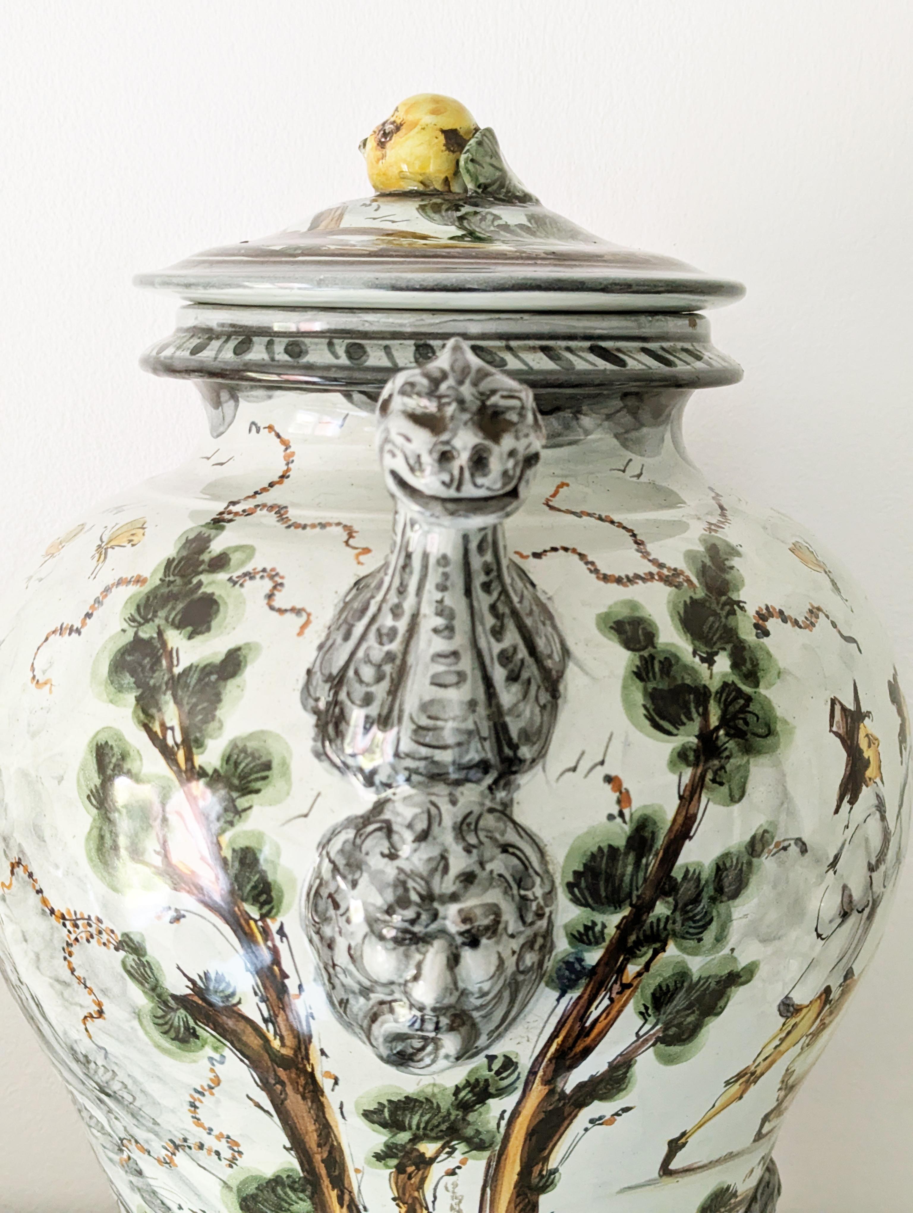 Milieu du XXe siècle Important vase en céramique peint à la main au Levantino par A. Vaccari pour Ce-As Albisola en vente