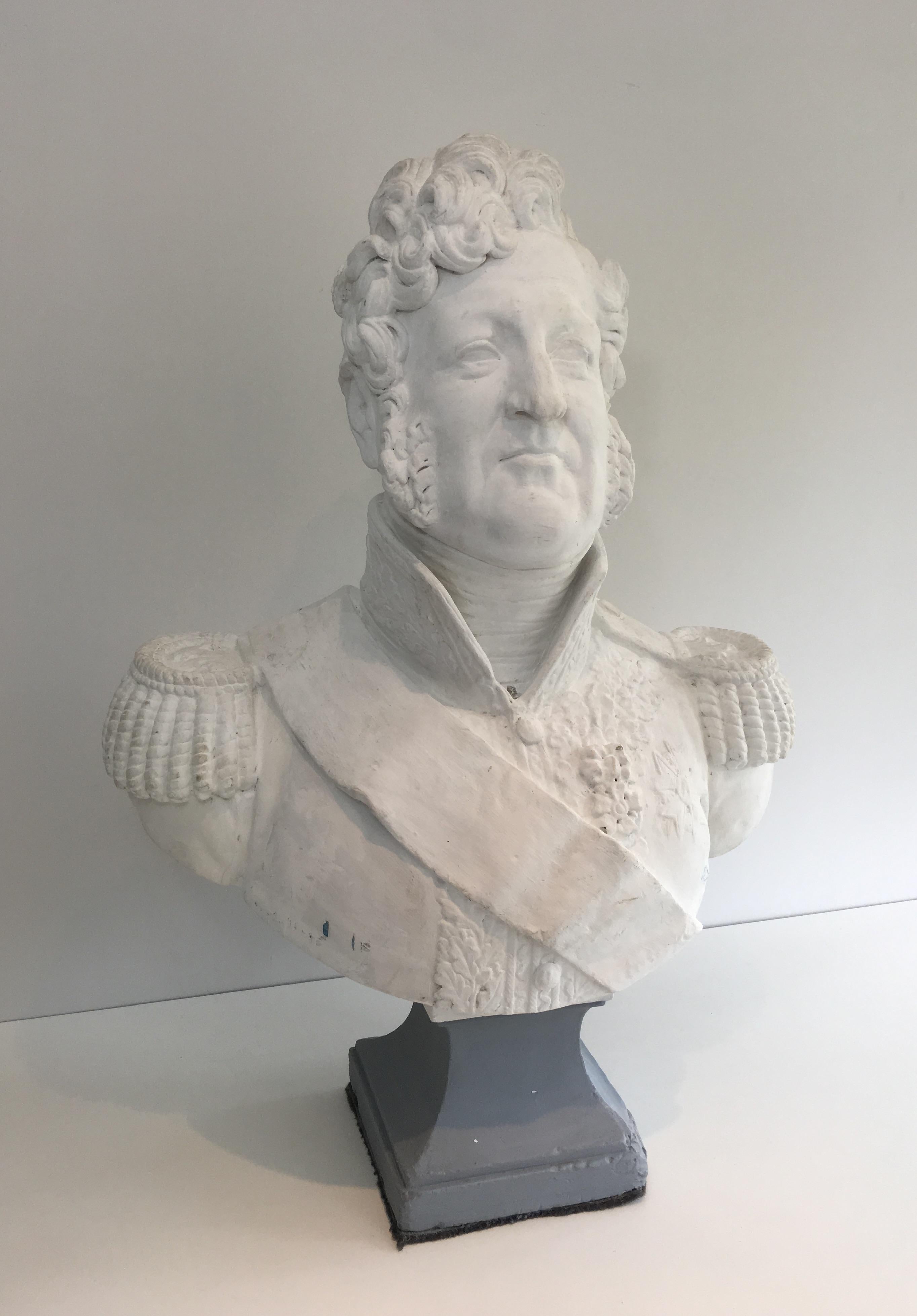 This important decorative Louis-Philippe bust is made of plaster with a painted base. This is French work, circa 1880.