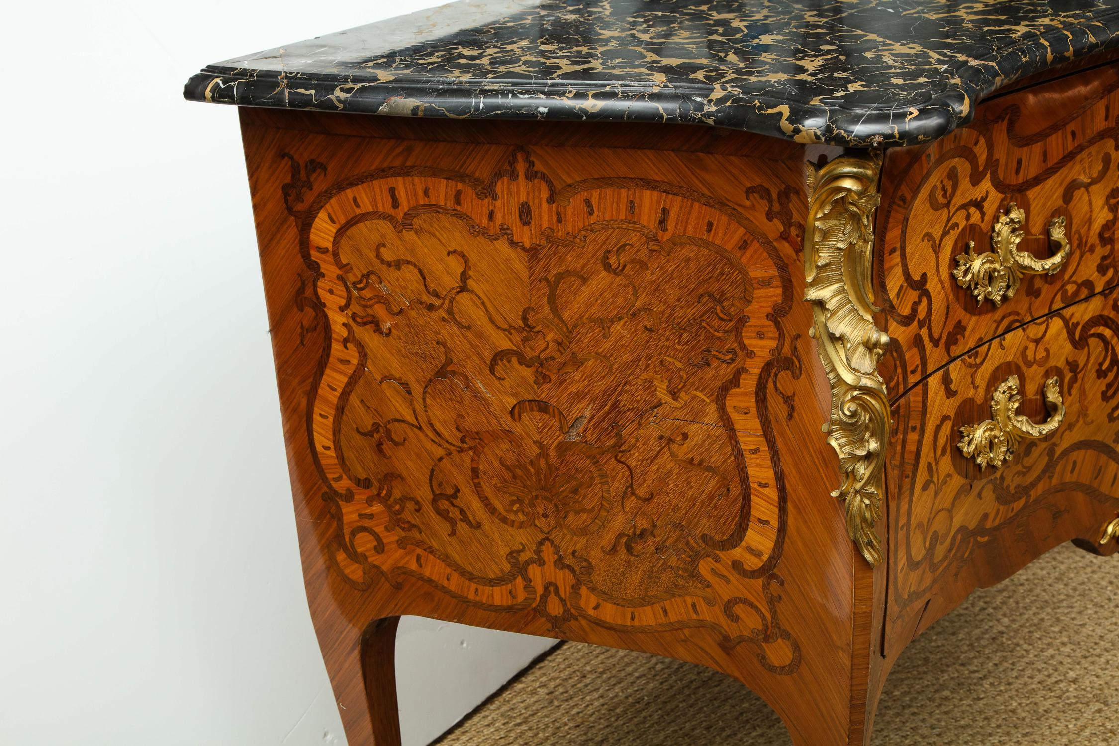 Important Louis XV Inlaid Kingwood Commode by Pierre Migeon For Sale 7