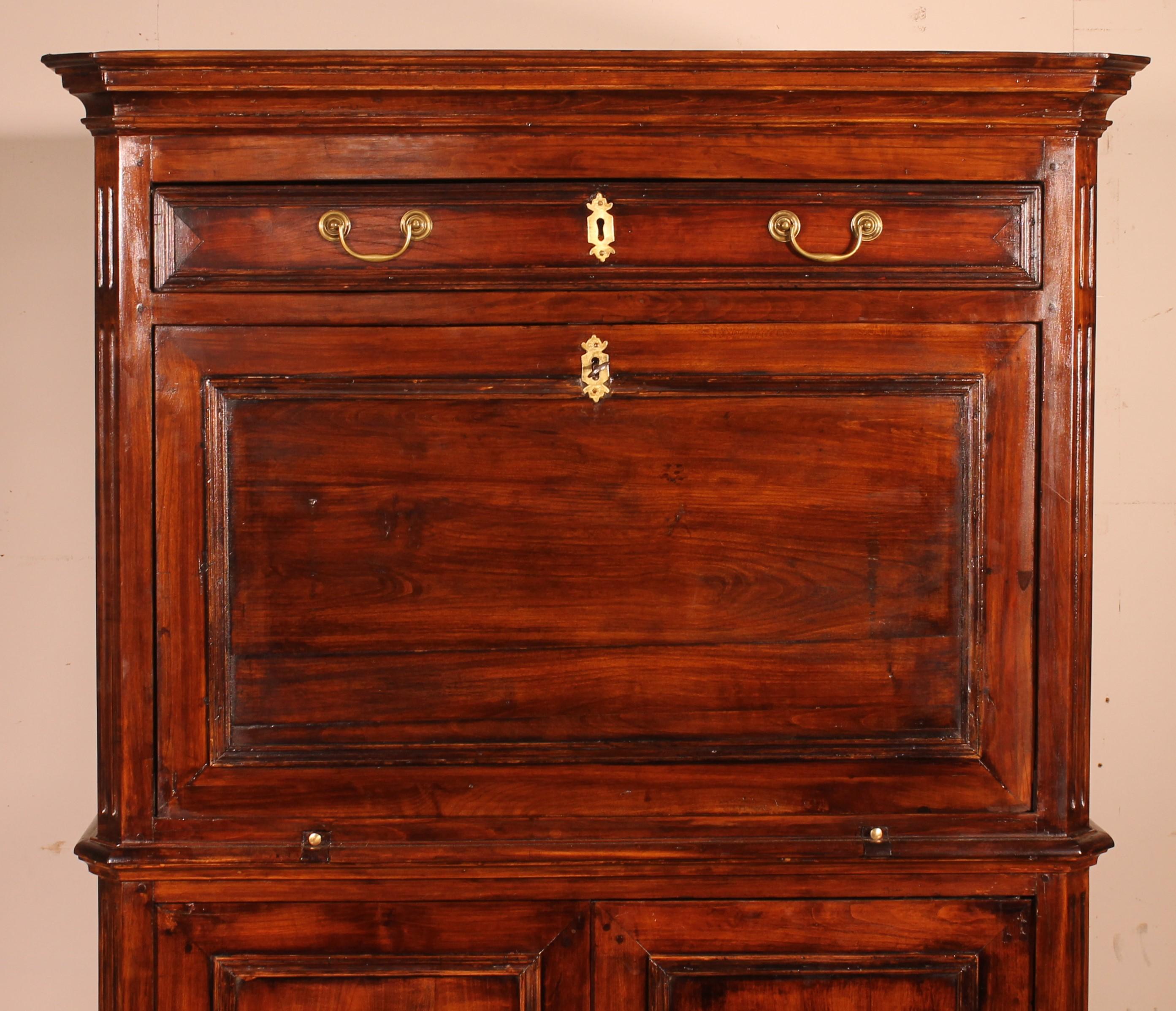 Important Louis XVI Cherrywood Secretary 18th Century In Good Condition For Sale In Brussels, Brussels