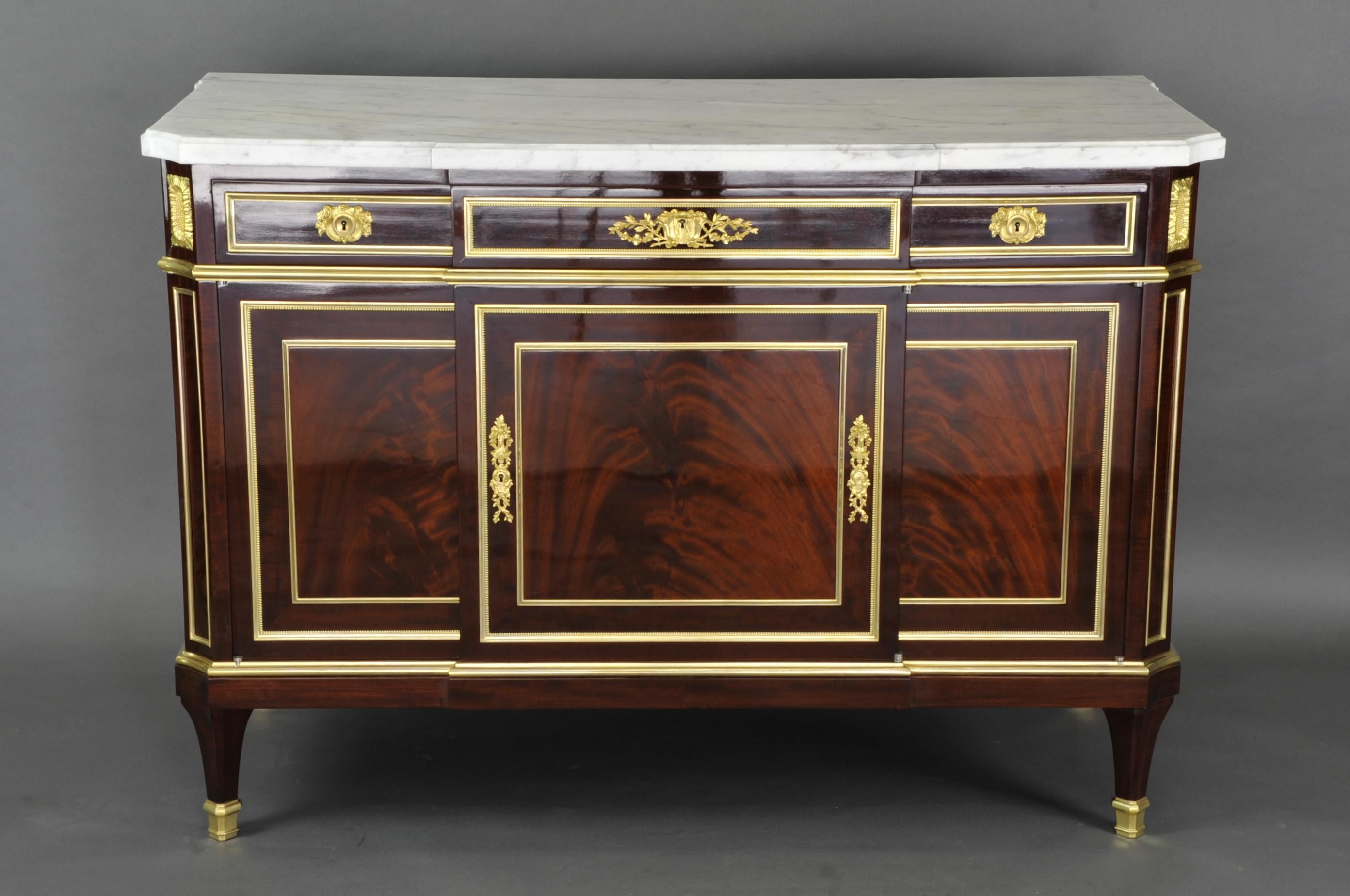 Important Louis XVI Commode Stamped Gervais Durand For Sale 3