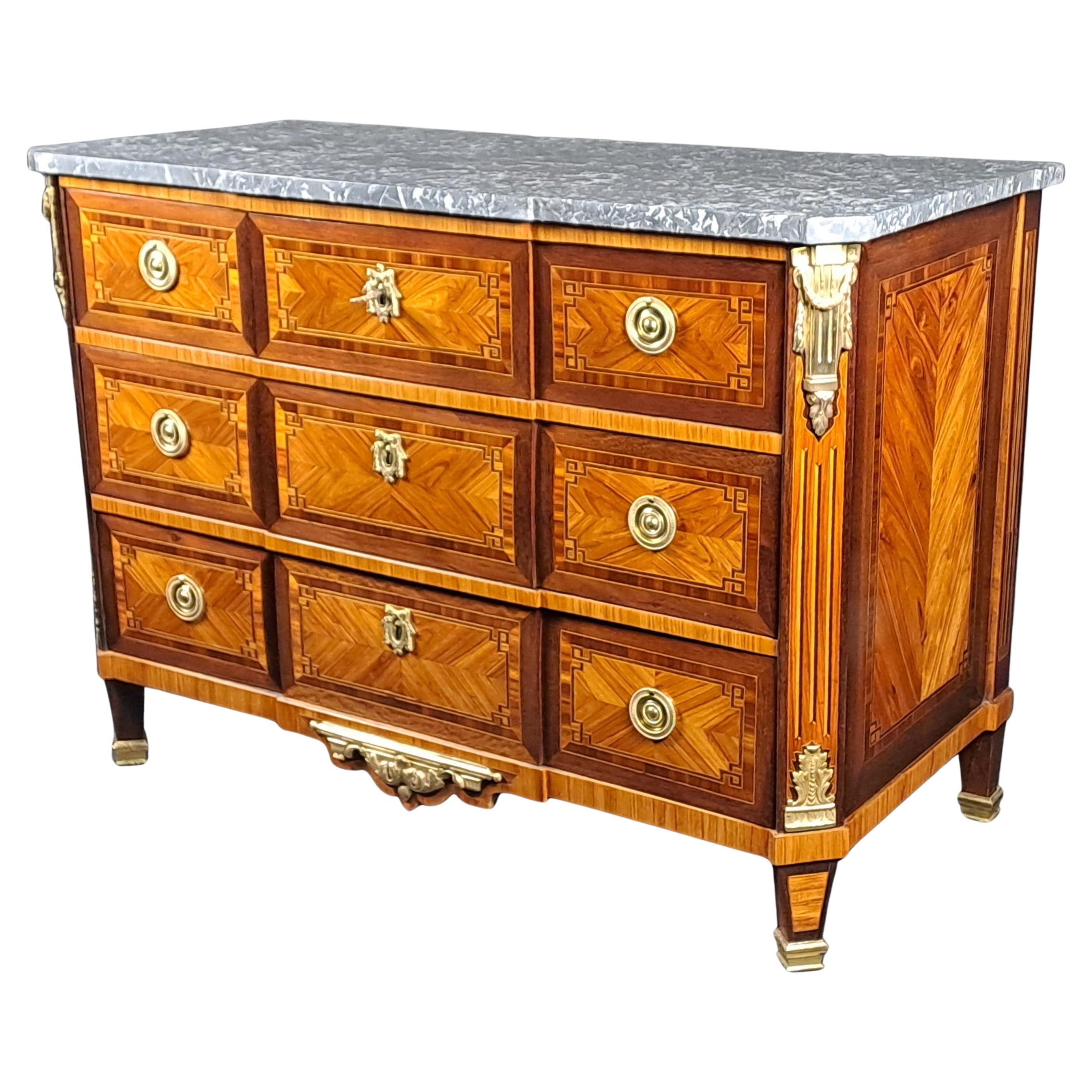 Importante commode in stile greco Luigi XVI con timbro MF Roht e JME in vendita