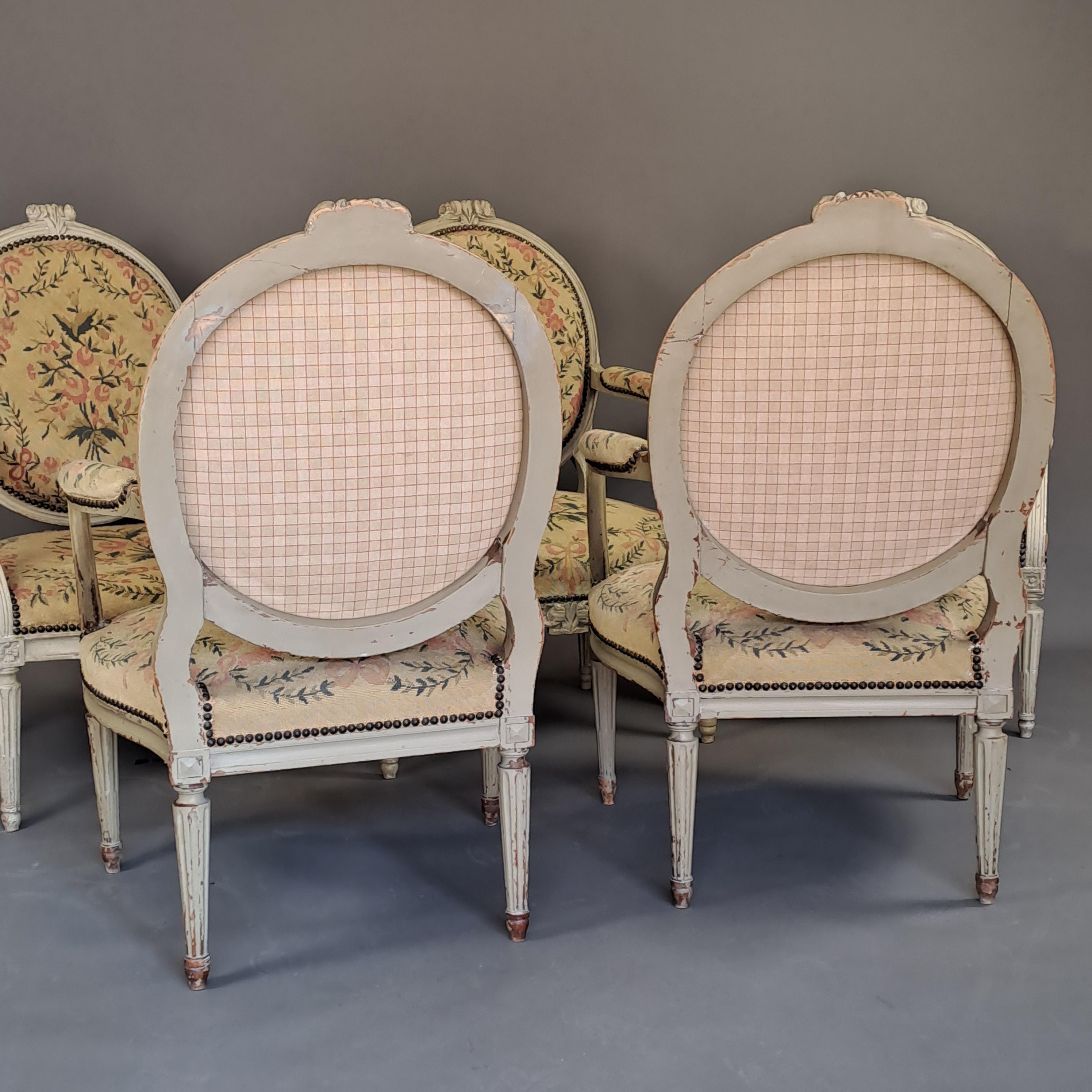 Important Louis XVI Salon in Lacquered Wood and Tapestry, 7 Pieces 2
