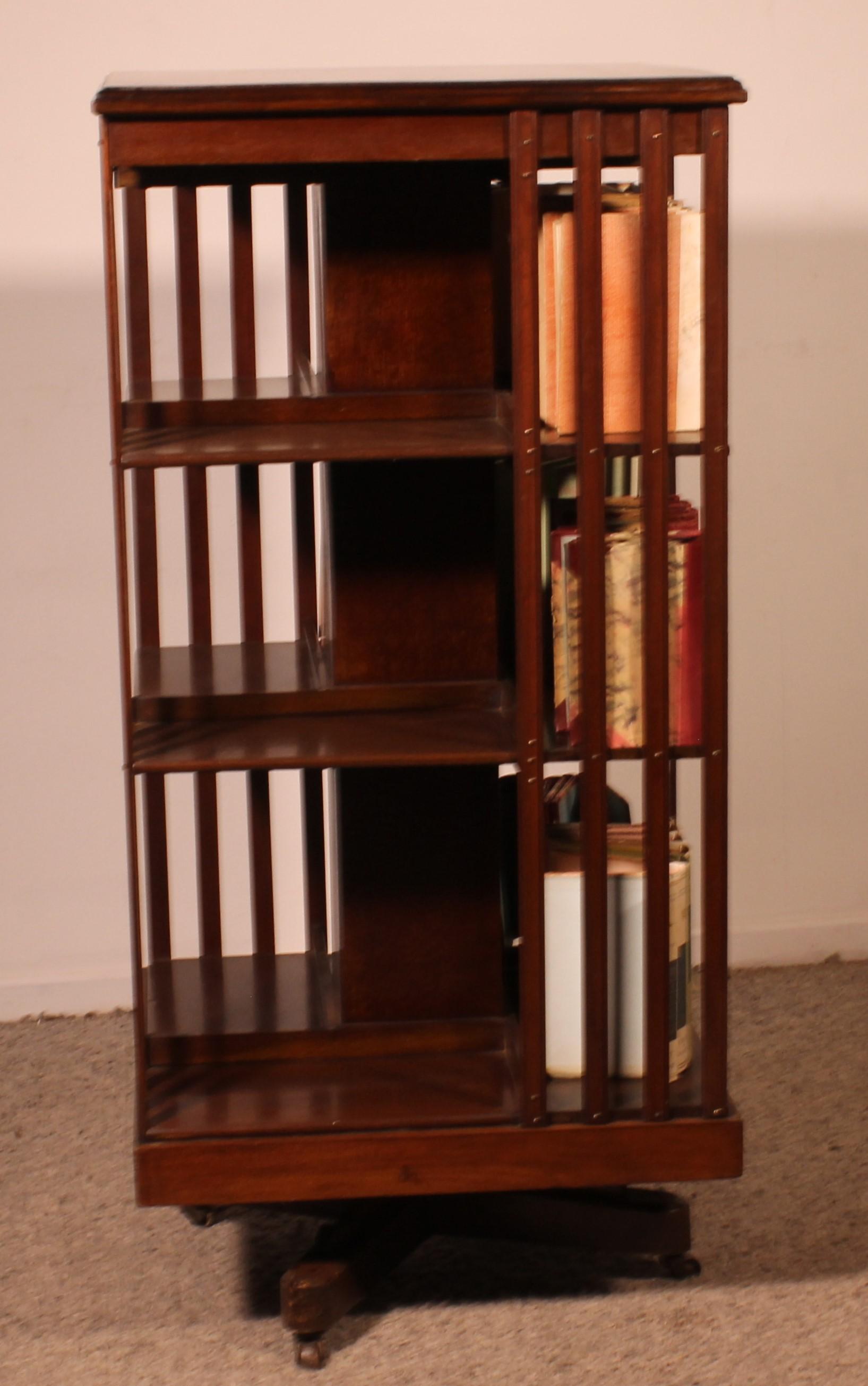 Important Mahogany Revolving Bookcase From The 19th Century For Sale 1