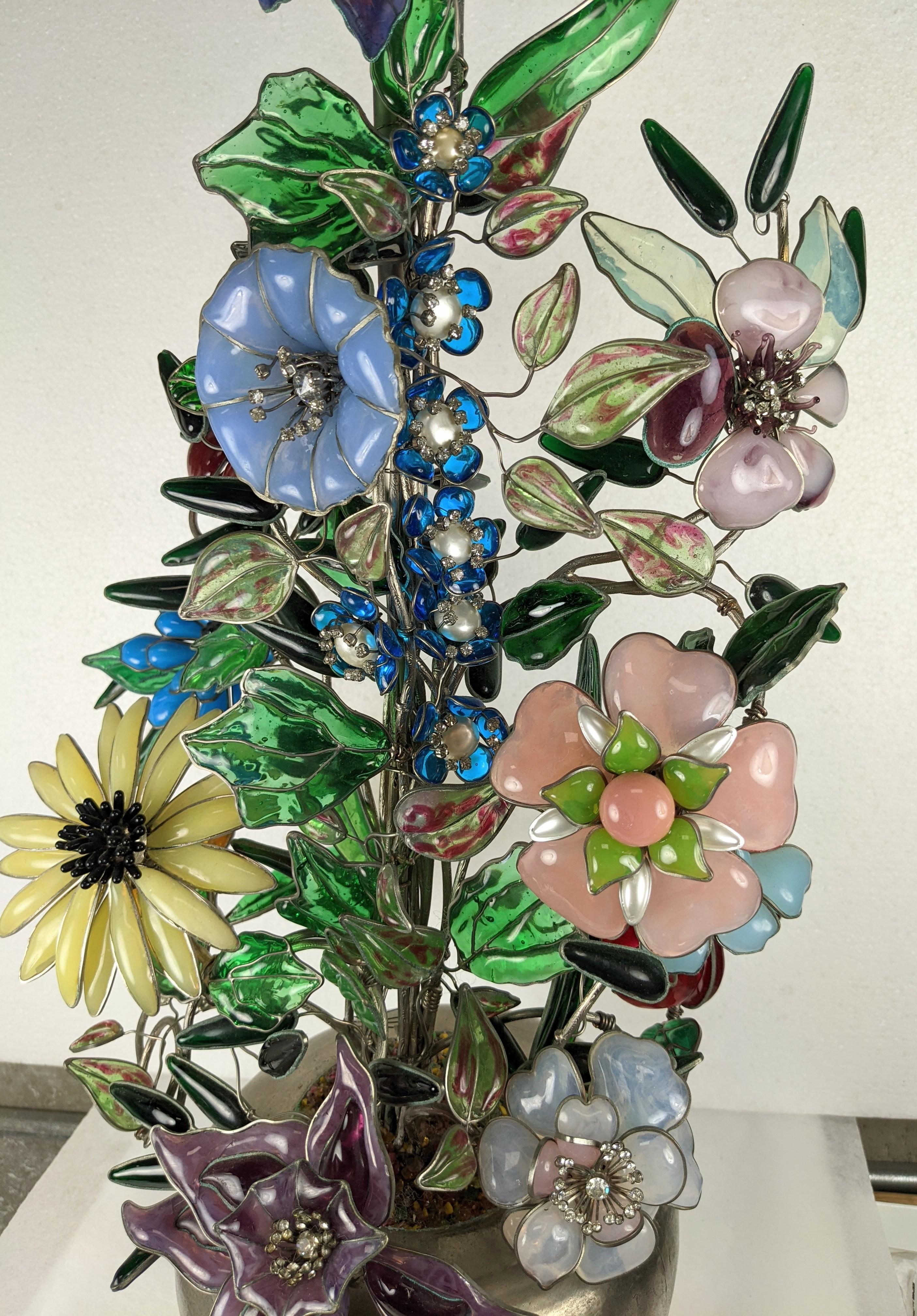 Importante arreglo floral de la Maison Gripoix, Yves Saint Laurent Francés en venta