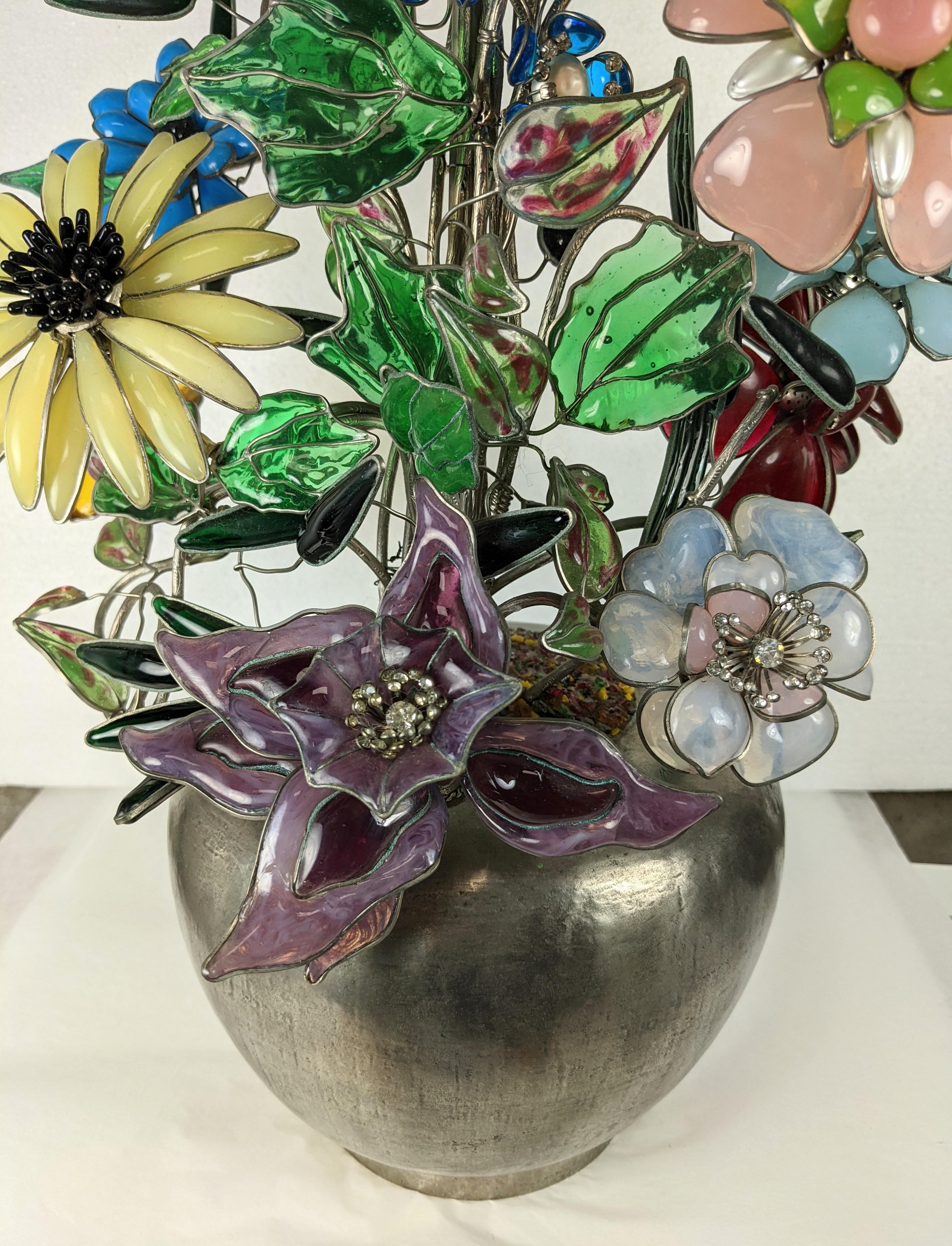 Importante arreglo floral de la Maison Gripoix, Yves Saint Laurent en Excelente estado para la venta en Riverdale, NY