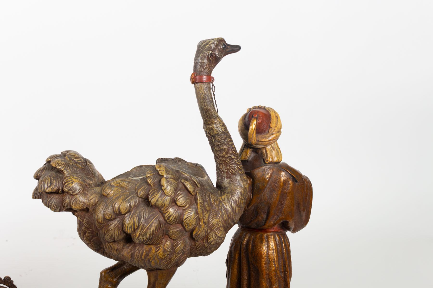 Important Mantel Clock to the Ostrich Hunters, in Polychrome Rule, Vienna 1