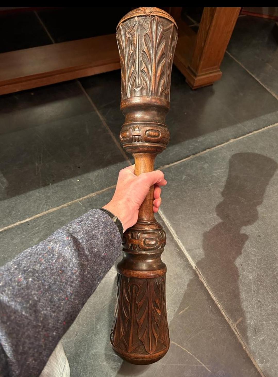 Importante mortaio in marmo di Rosso Di Verona, Firenze, inizio XVII secolo in vendita 3