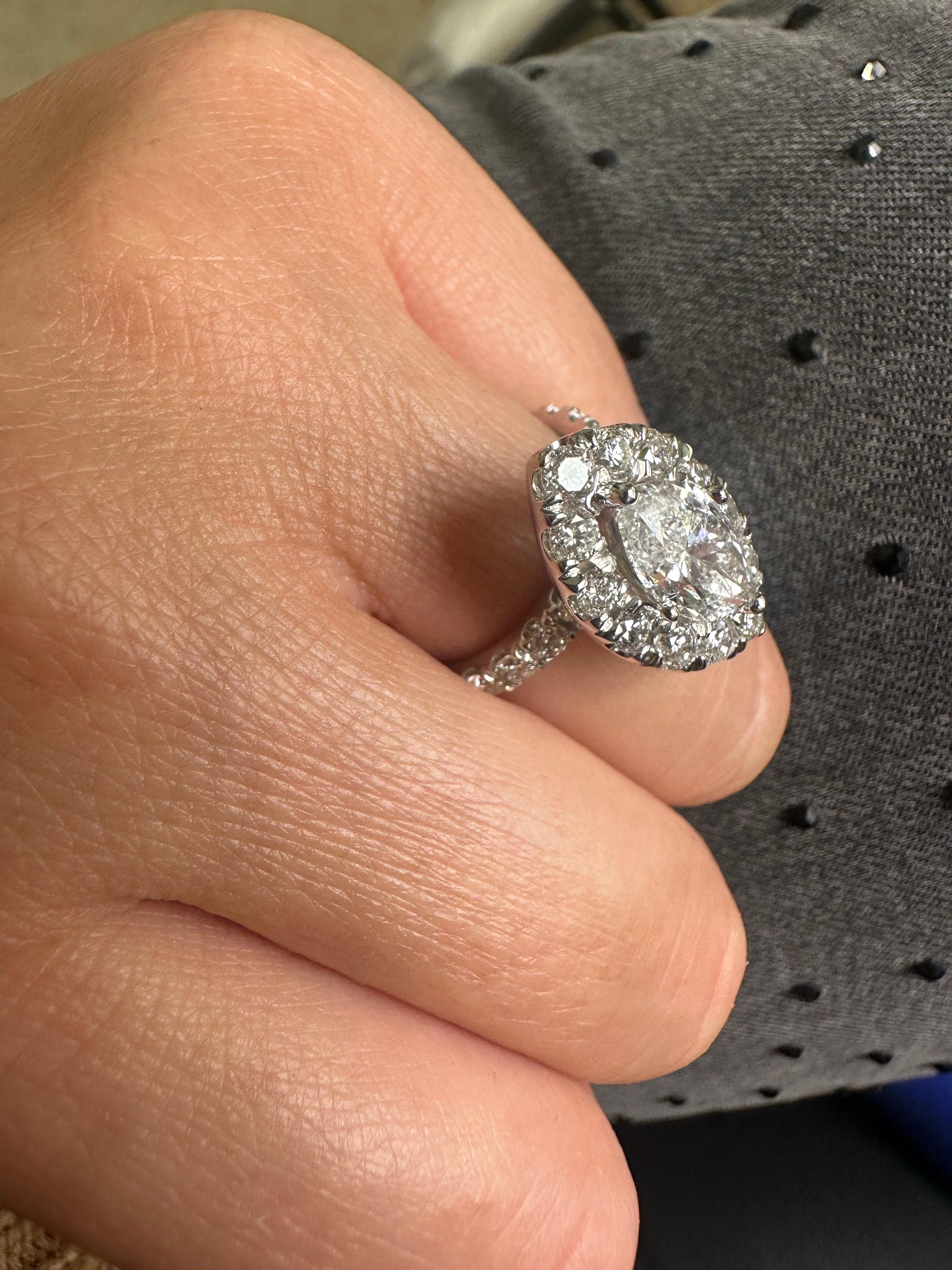 Wichtiger Marquise-Diamant-Verlobungsring 14KT Gold 1,80ct in der Mitte GIA 7