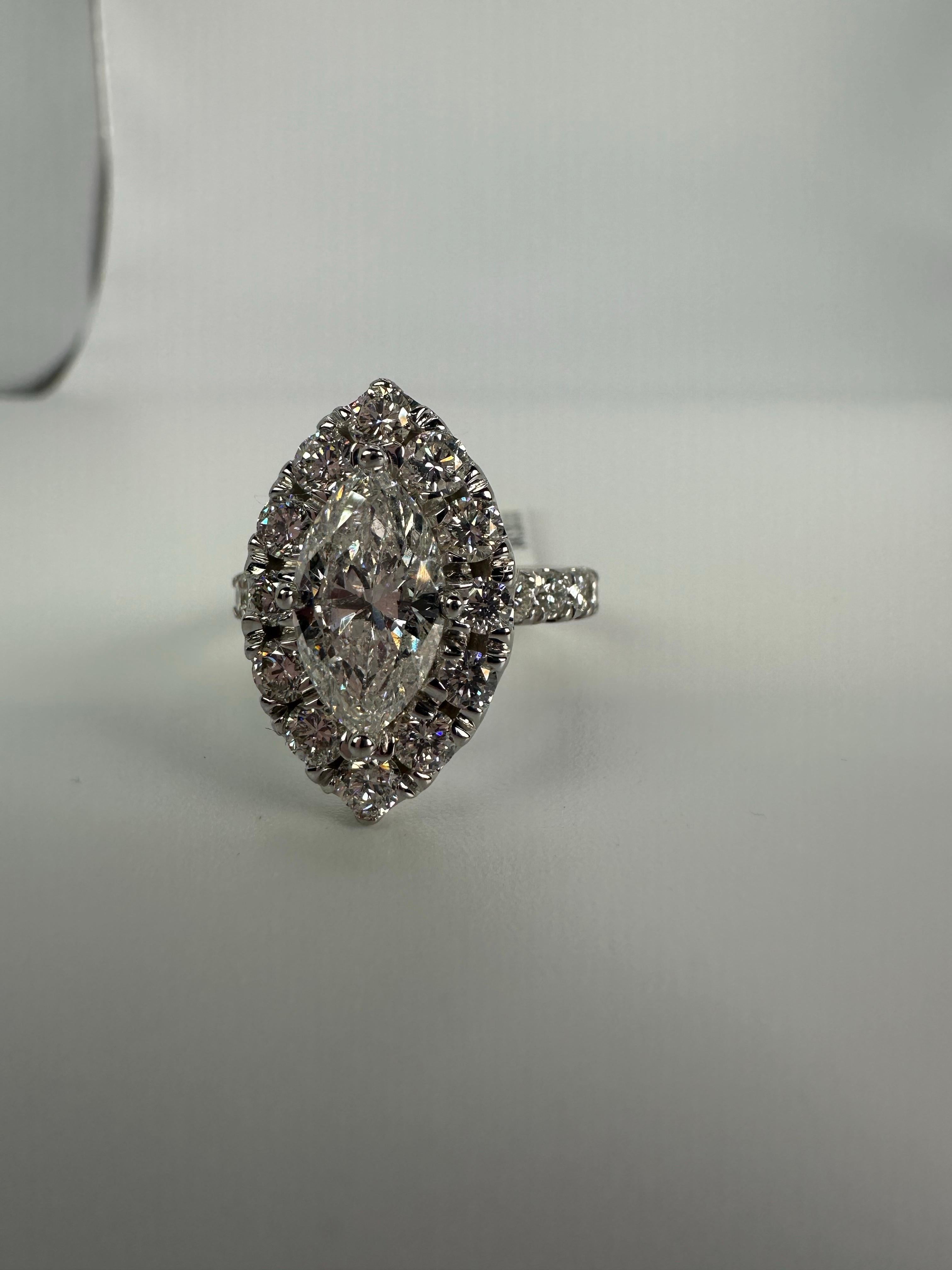 Wichtiger Marquise-Diamant-Verlobungsring 14KT Gold 1,80ct in der Mitte GIA (Marquiseschliff)
