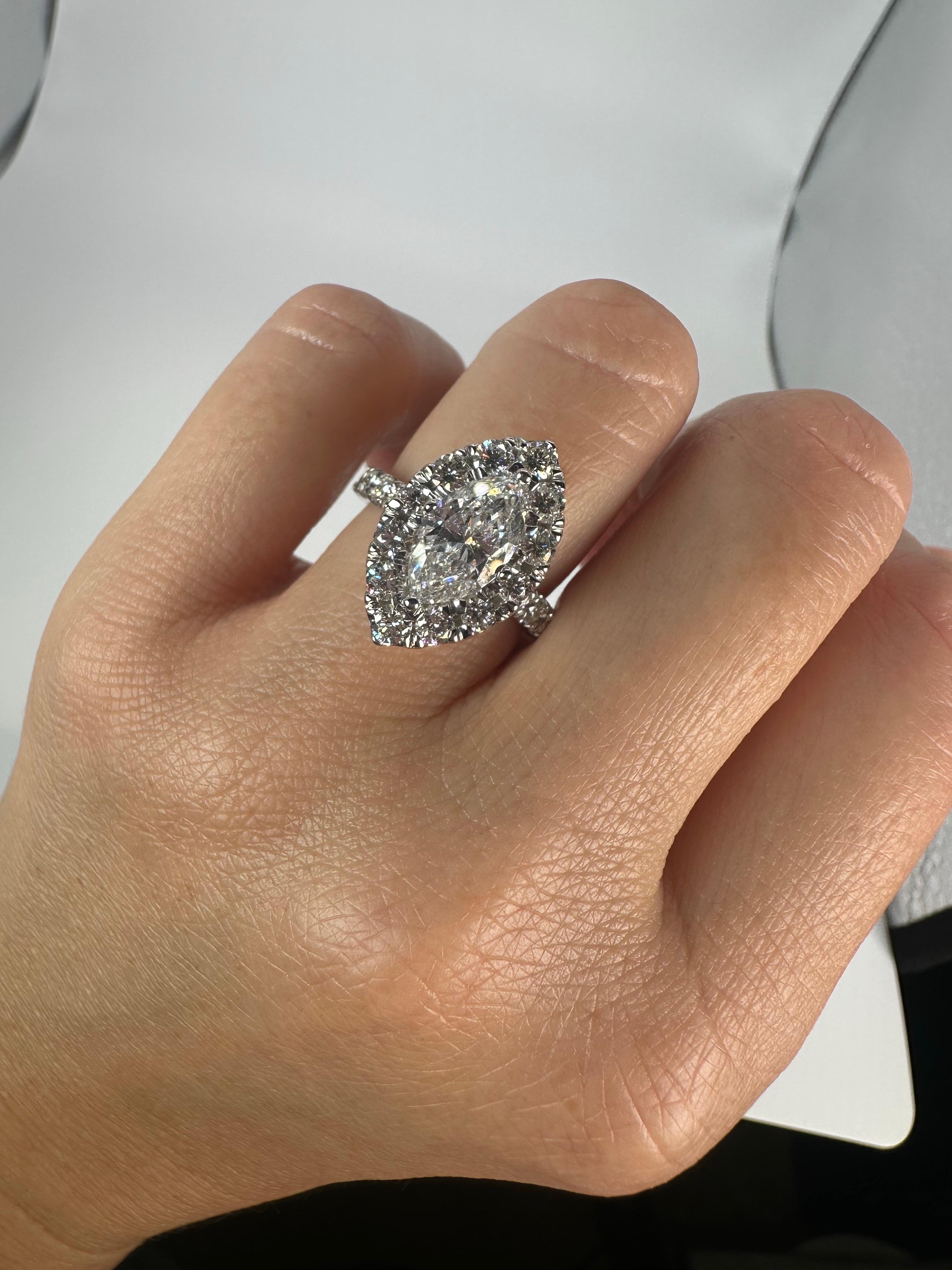 Wichtiger Marquise-Diamant-Verlobungsring 14KT Gold 1,80ct in der Mitte GIA 4