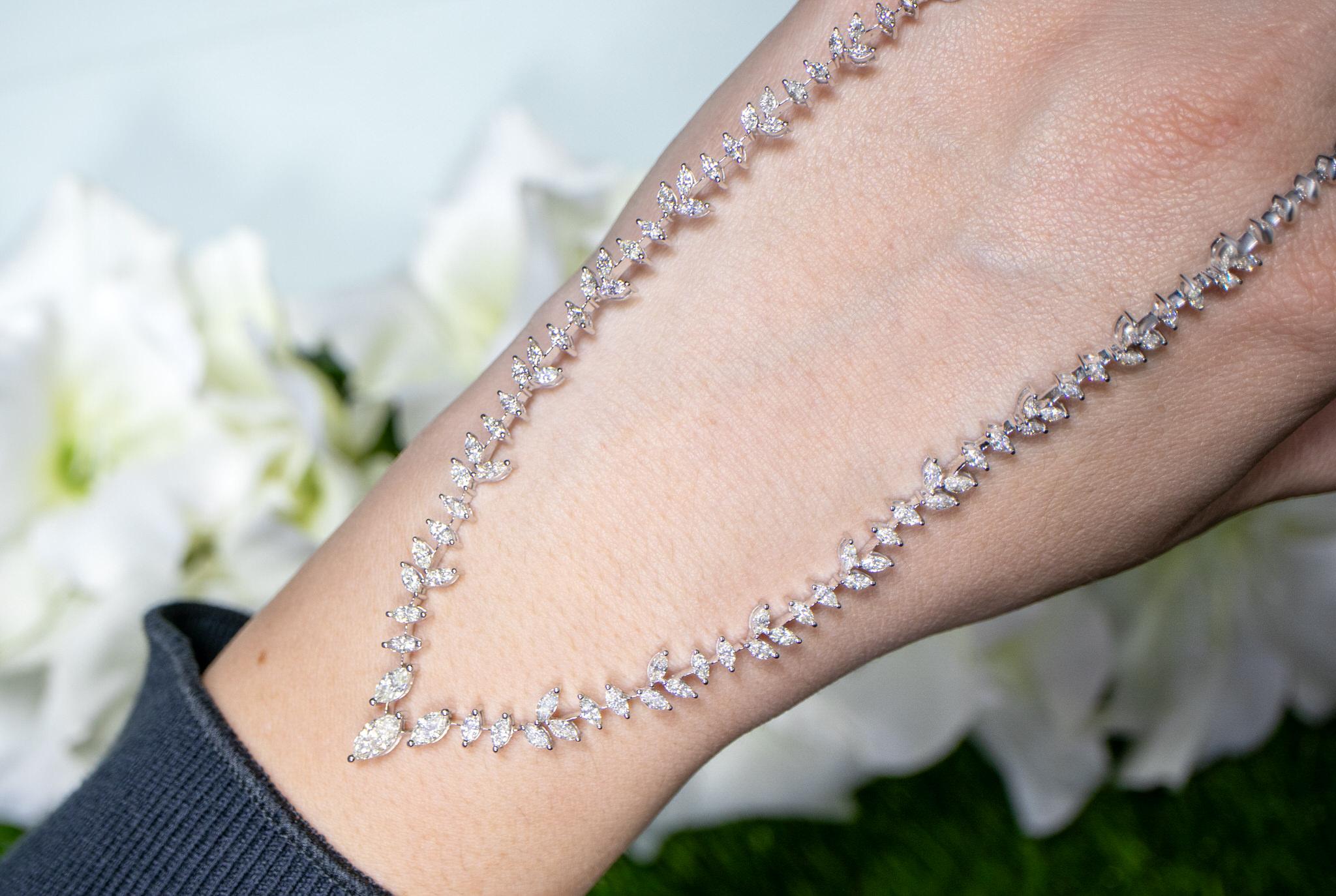 Wichtige Marquise-Diamant-Halskette 4,5 Karat 18K Weißgold (Zeitgenössisch) im Angebot