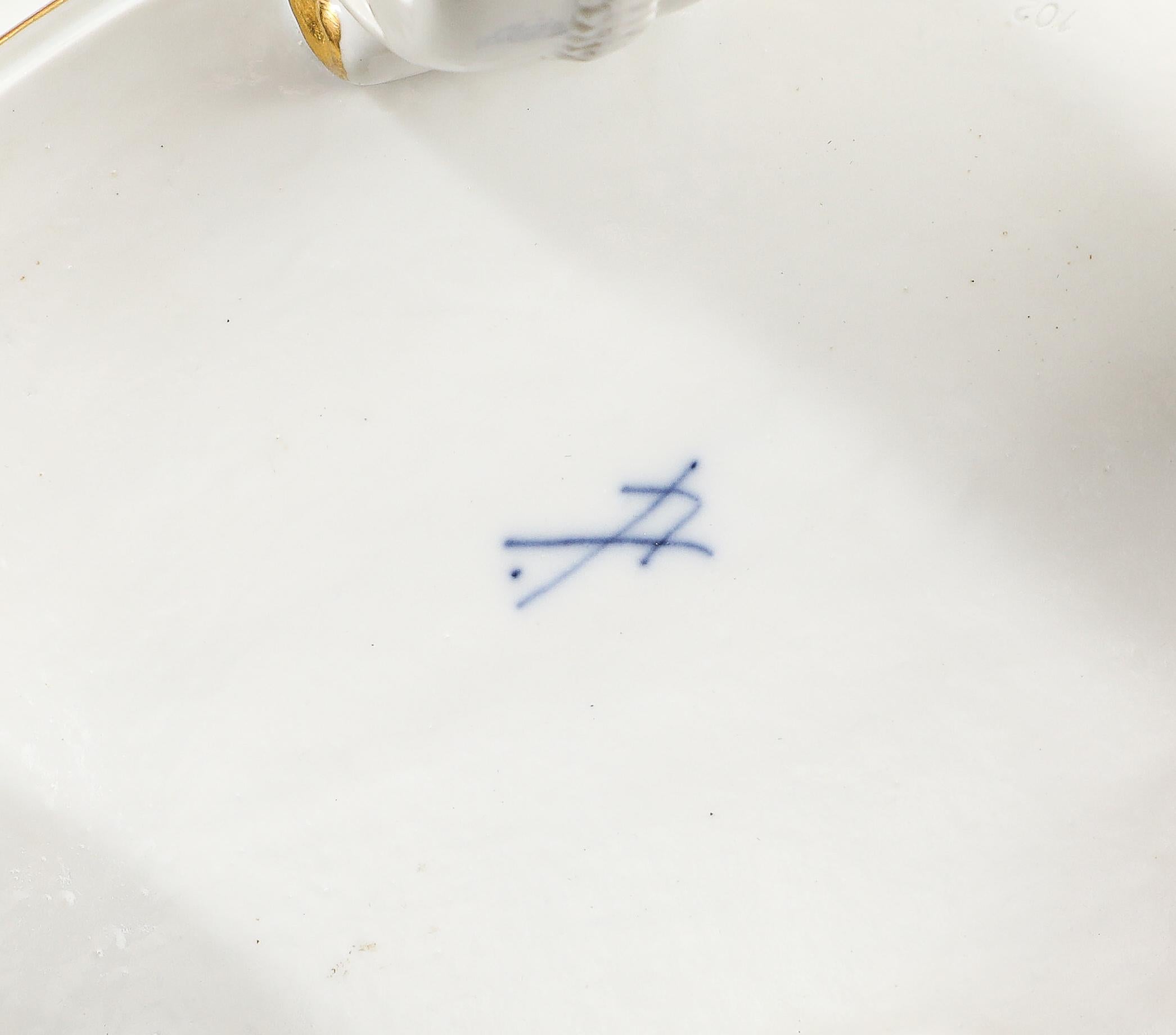 Important centre de table Meissen Chinoiserie avec têtes de coq, par J.J. Kändler en vente 12