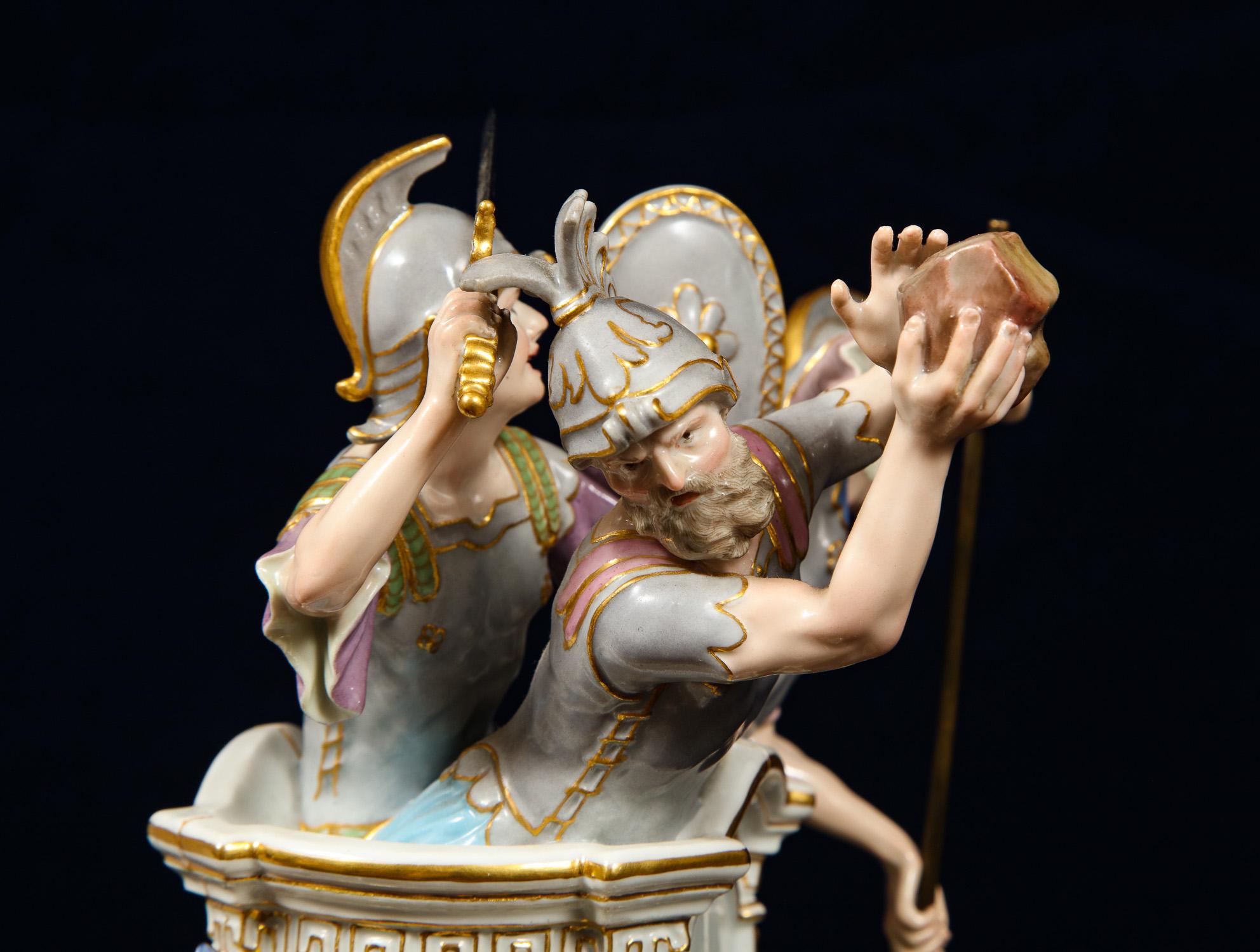 Importanti gruppi di elefanti e soldati con gualdrappa di Meissen Porcelain in vendita 6