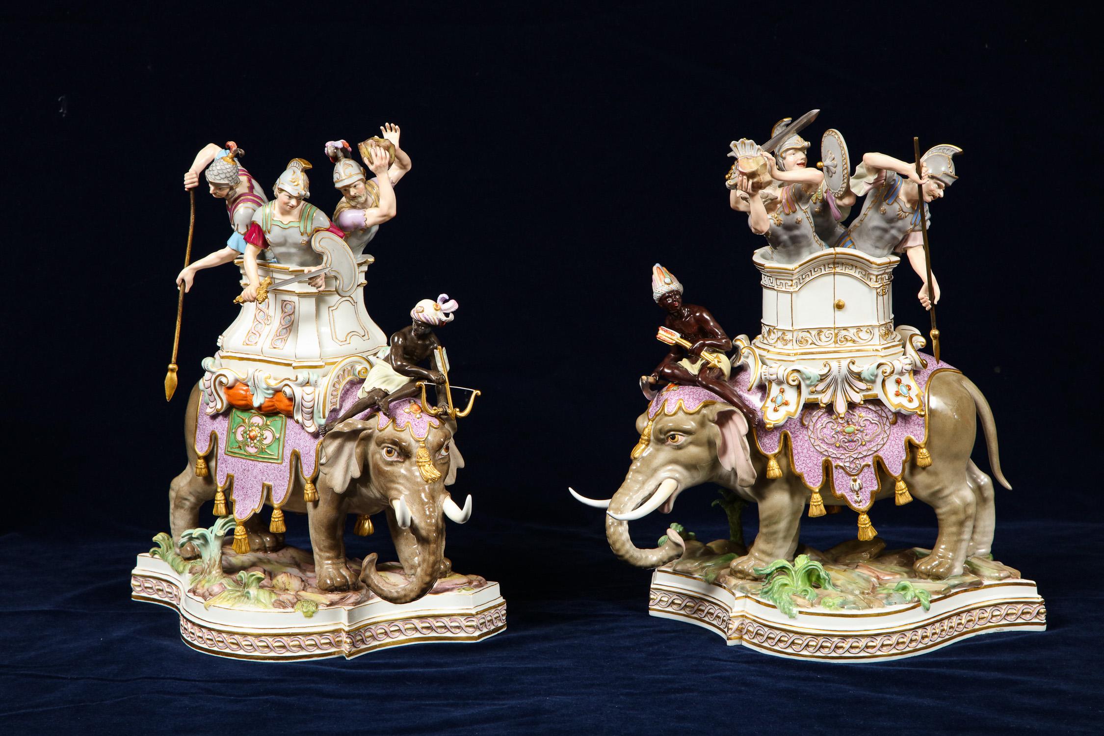Un'importante coppia di gruppi di Meissen Porcelain raffiguranti 