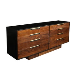 Important Mid-Century Vladimir Kagan Rosewood Chest of Drawers w/ Brass Hardware