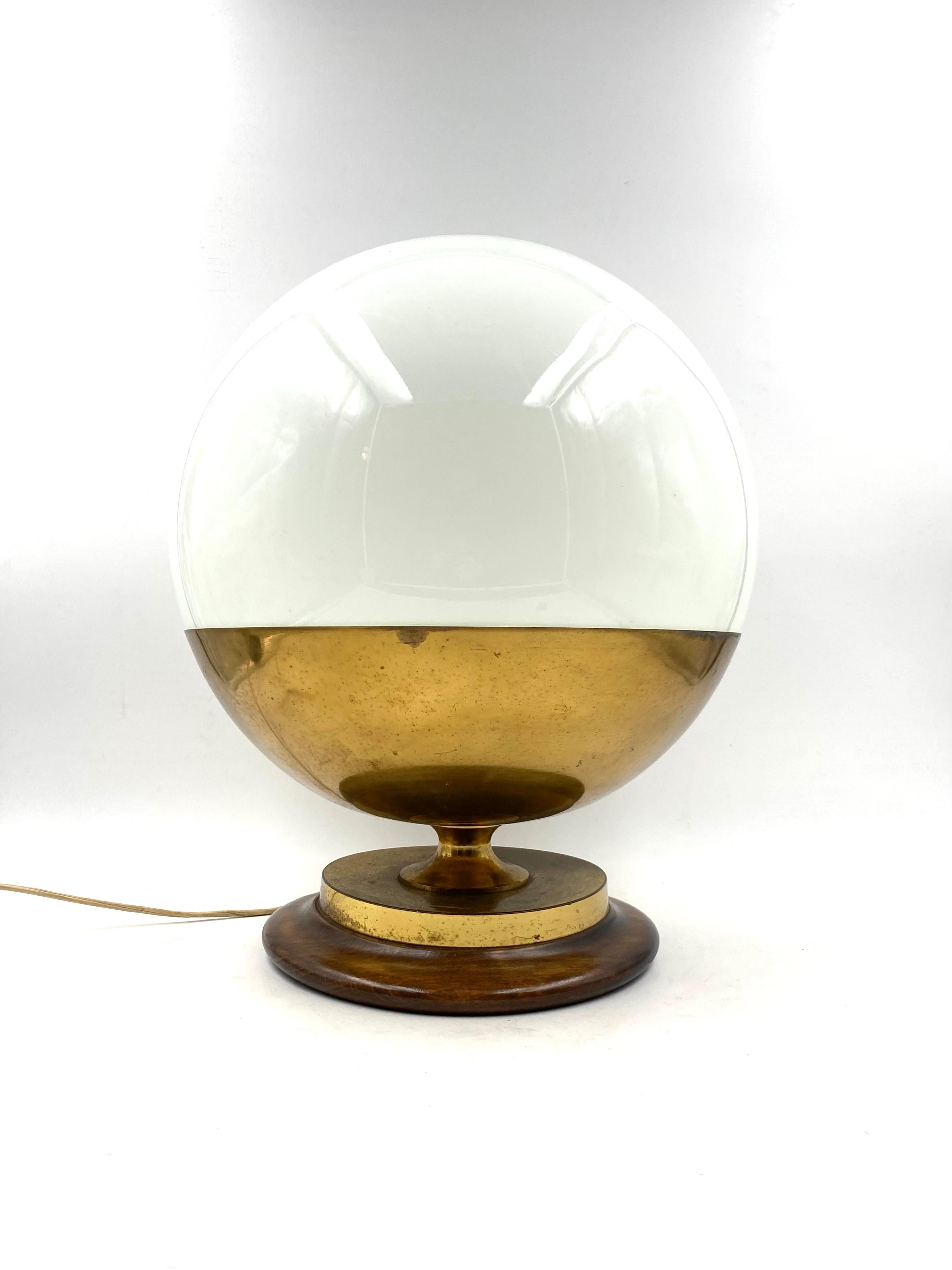 Brass Important Midcentury Spherical Murano Glass Table Lamp, Mazzega, Italy, 1960s For Sale