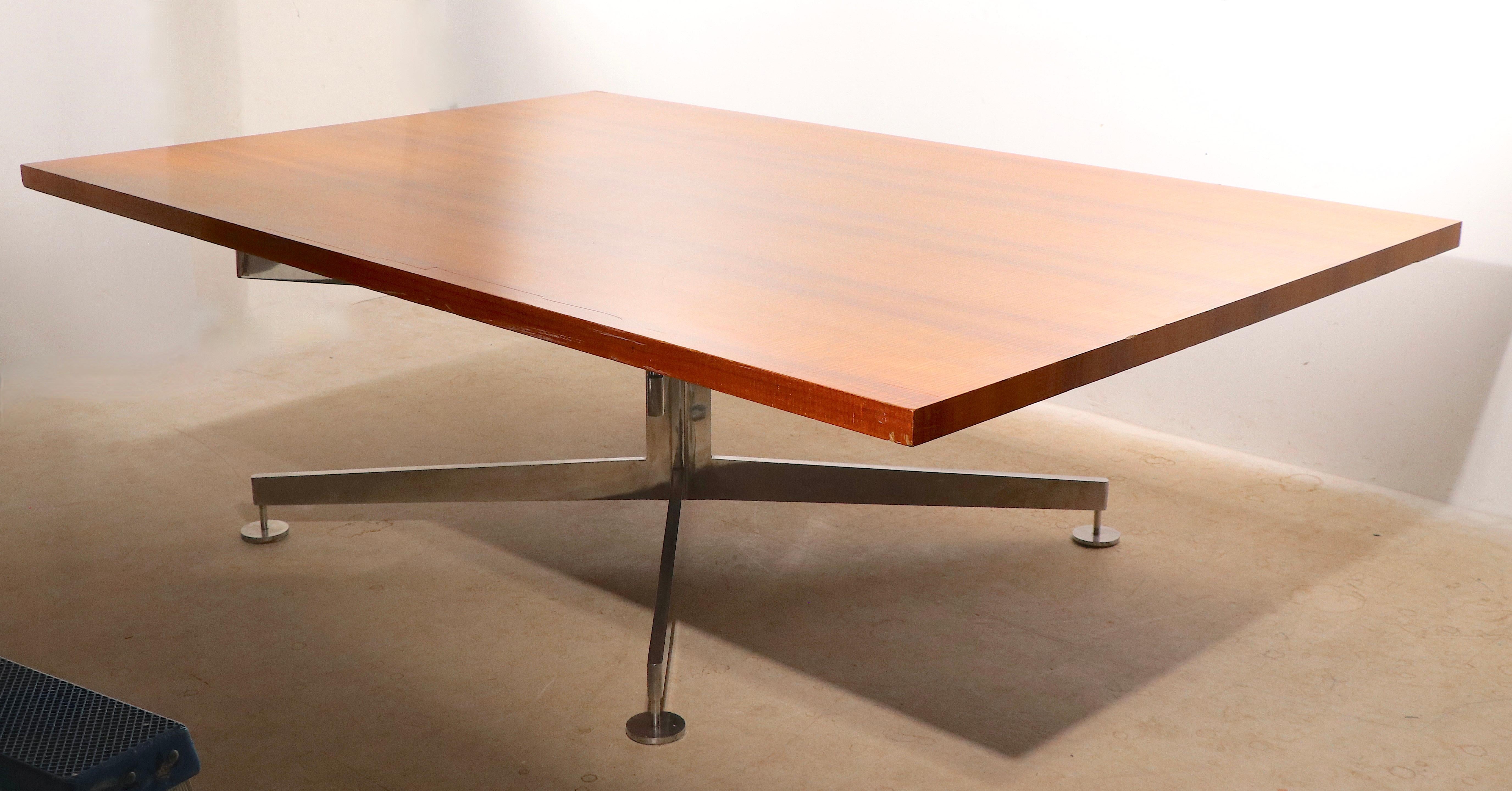 Américain   Table de conférence ou de travail conçue par Wormley pour Dunbar, 2 pièces disponibles  en vente