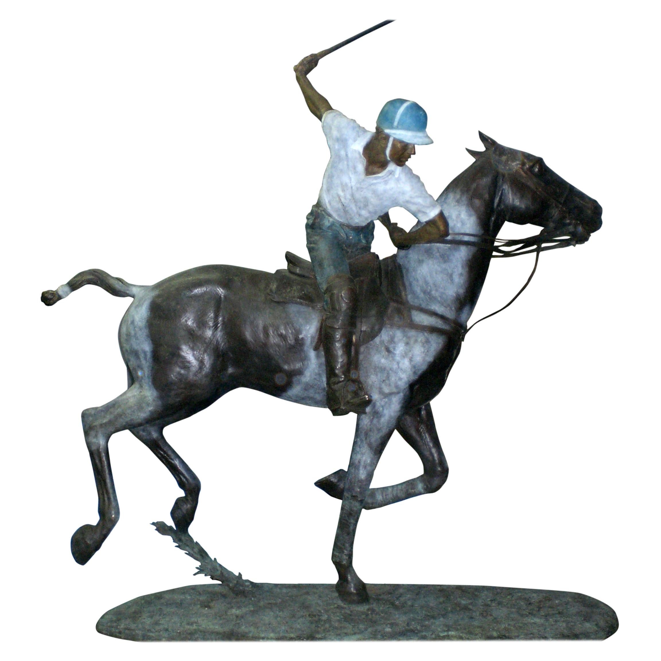 Importante sculpture monumentale en bronze grandeur nature du joueur de polo William Williams en vente