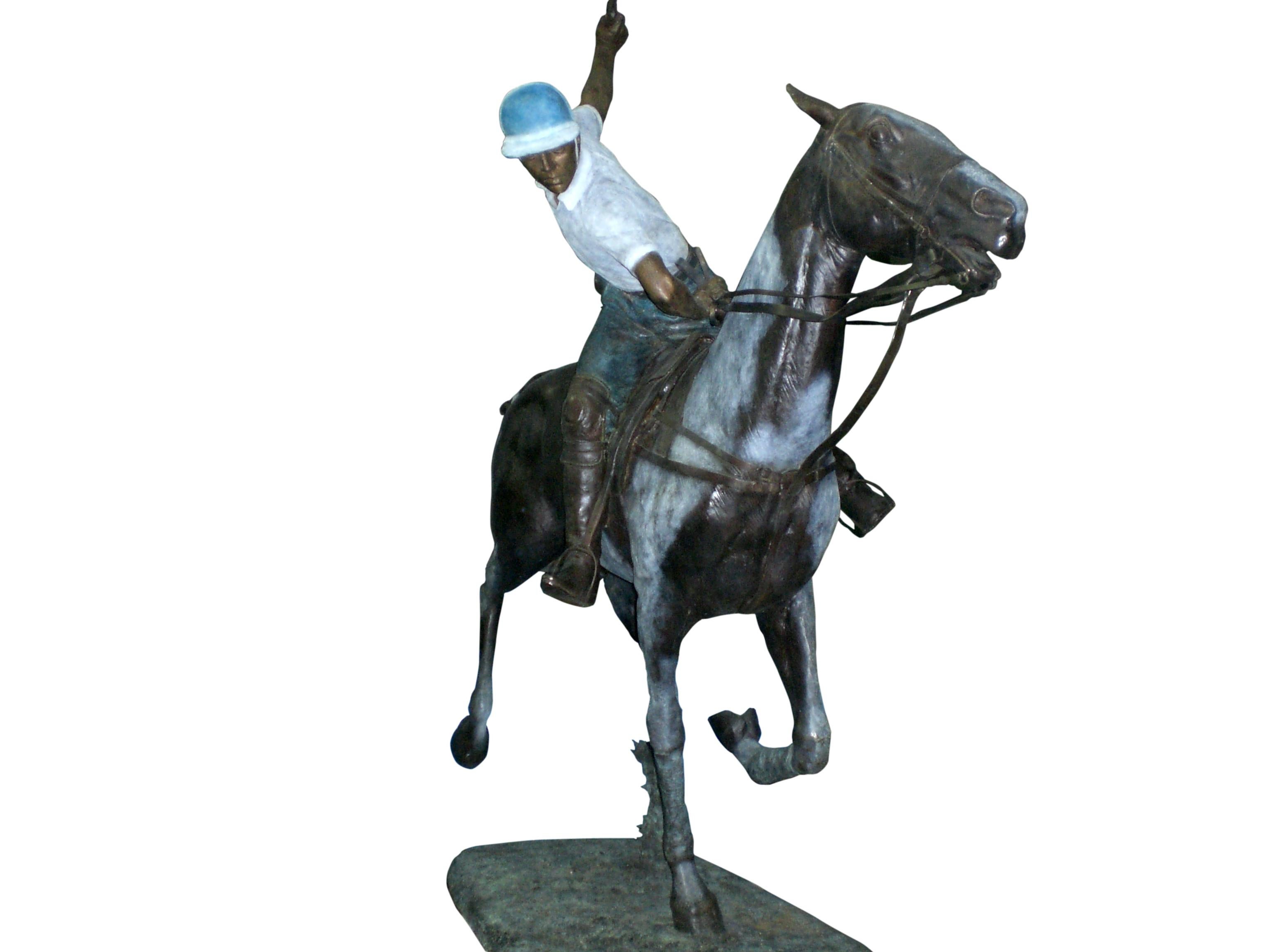 Moderne Importante sculpture monumentale en bronze grandeur nature du joueur de polo William Williams en vente